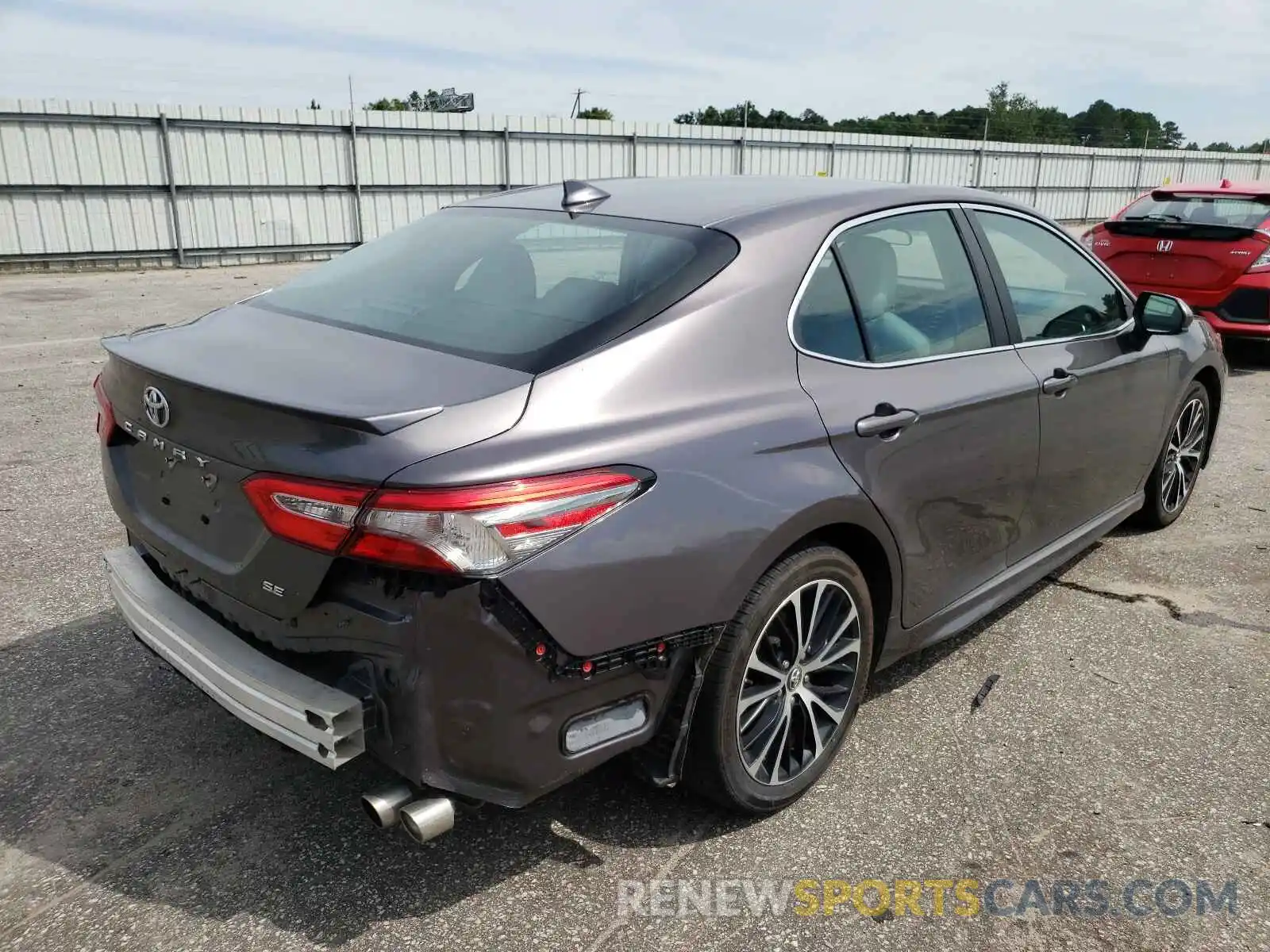 4 Photograph of a damaged car 4T1B11HK0KU829725 TOYOTA CAMRY 2019