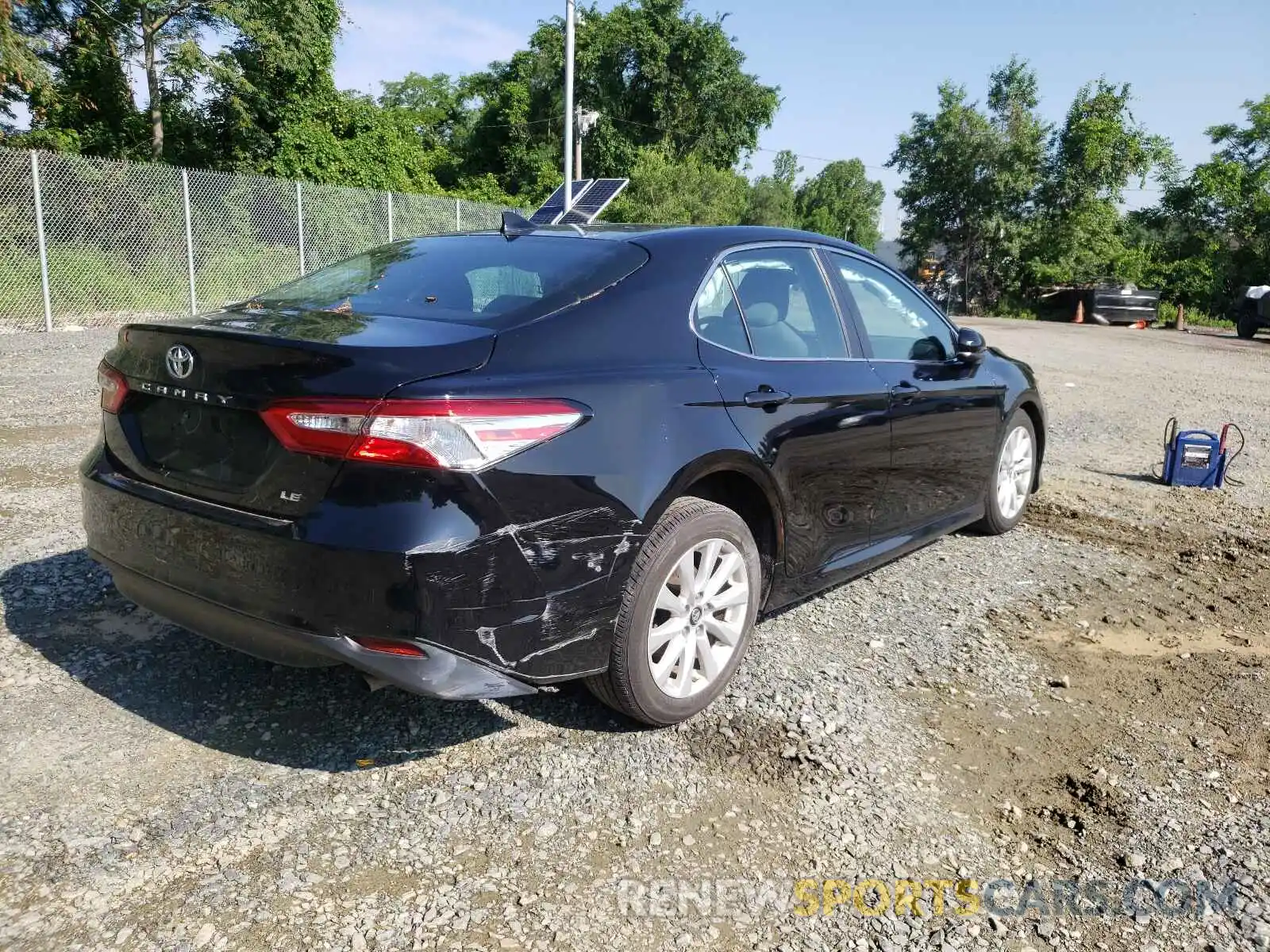 4 Photograph of a damaged car 4T1B11HK0KU829983 TOYOTA CAMRY 2019