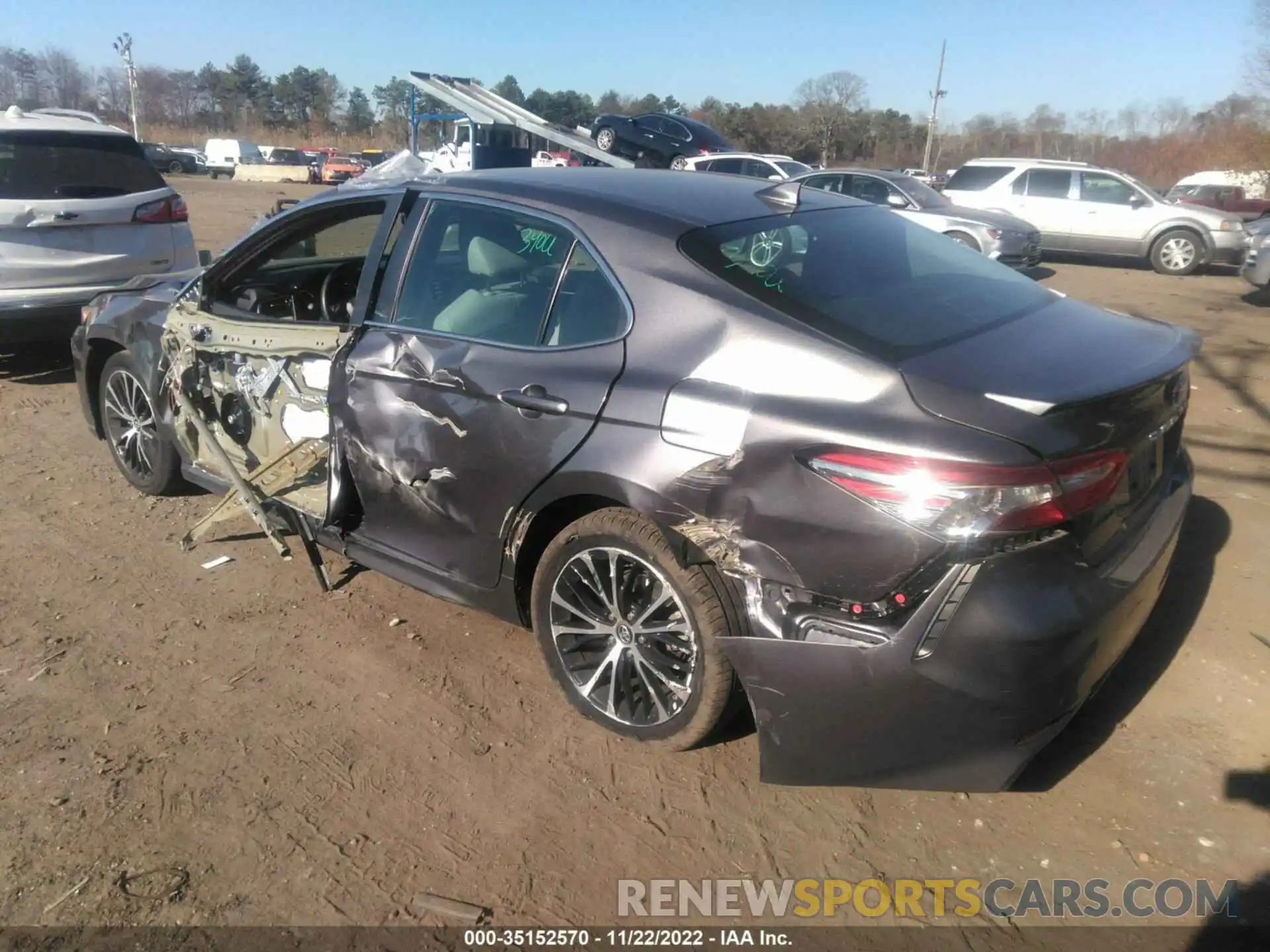 3 Photograph of a damaged car 4T1B11HK0KU836271 TOYOTA CAMRY 2019