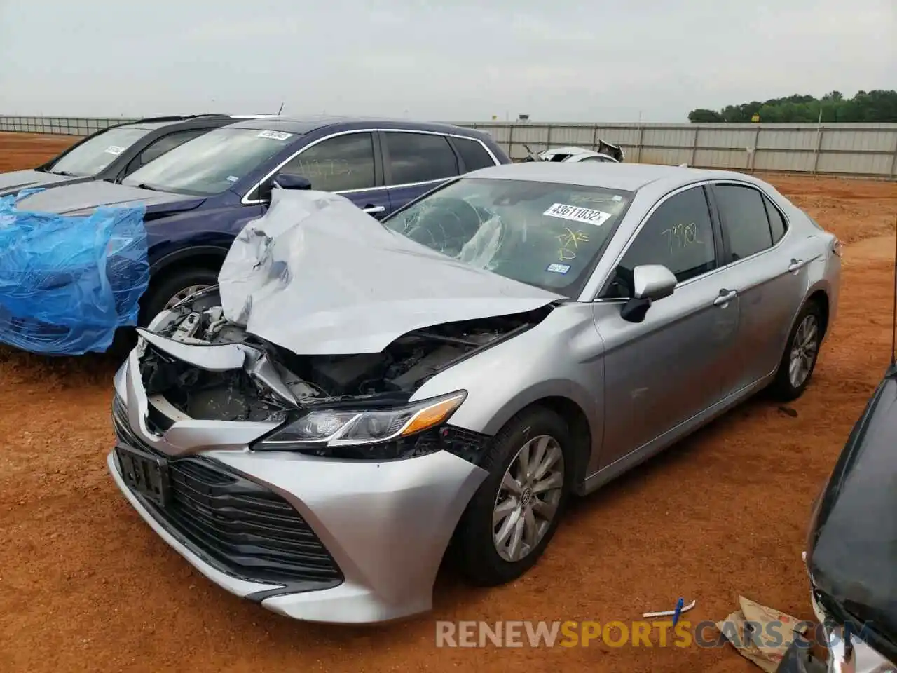 2 Photograph of a damaged car 4T1B11HK0KU840000 TOYOTA CAMRY 2019