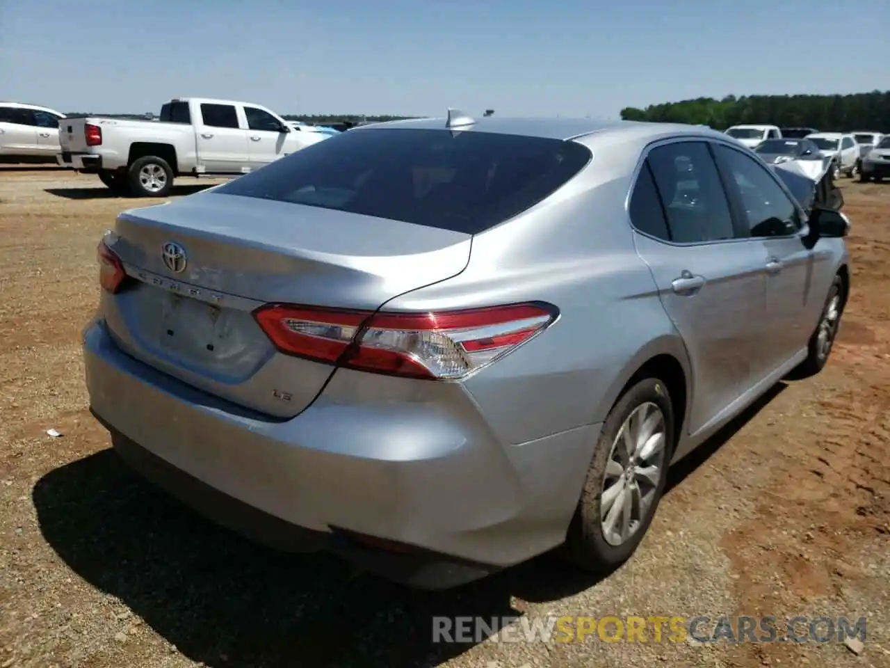 4 Photograph of a damaged car 4T1B11HK0KU840000 TOYOTA CAMRY 2019