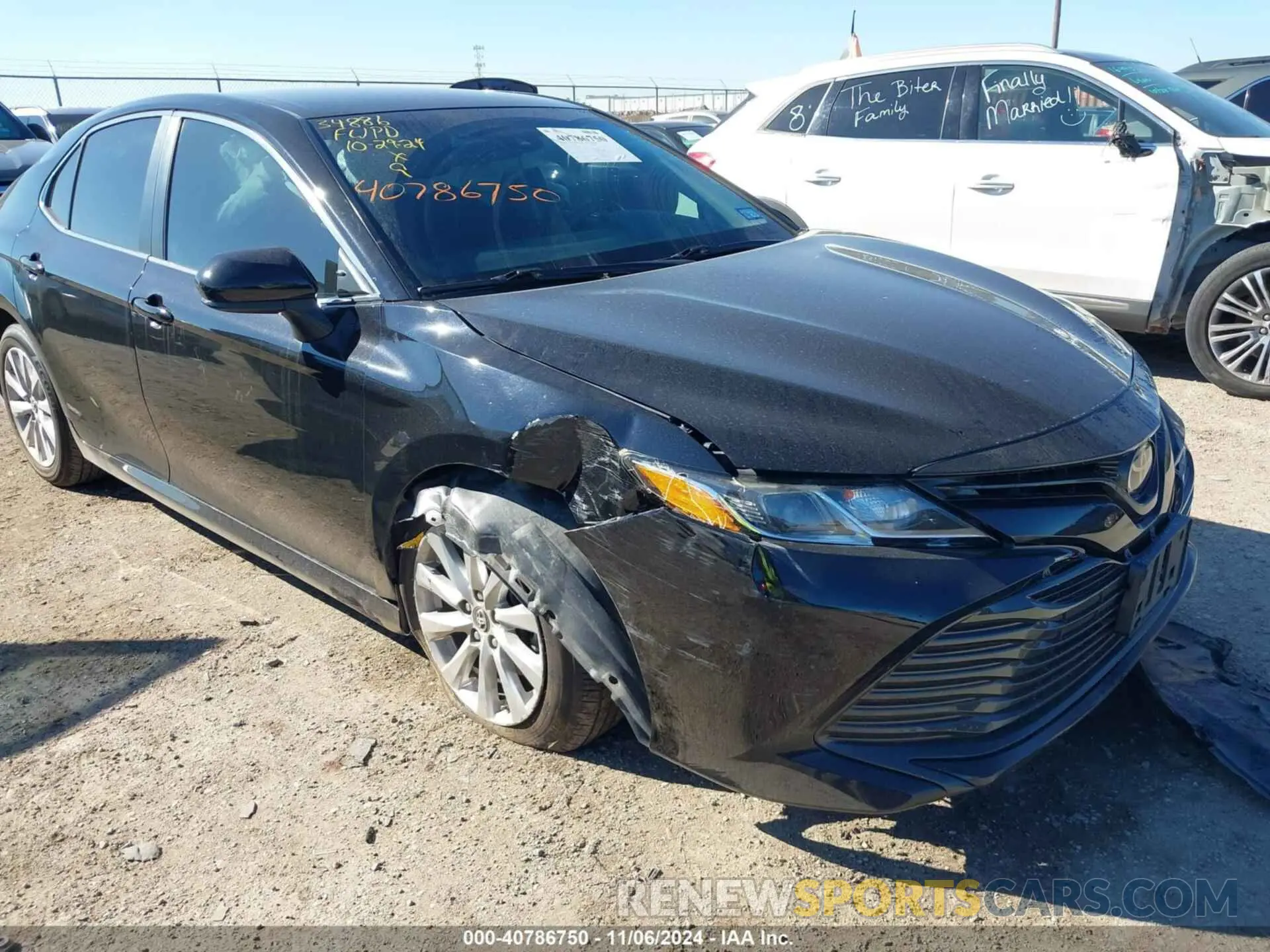 6 Photograph of a damaged car 4T1B11HK0KU842345 TOYOTA CAMRY 2019