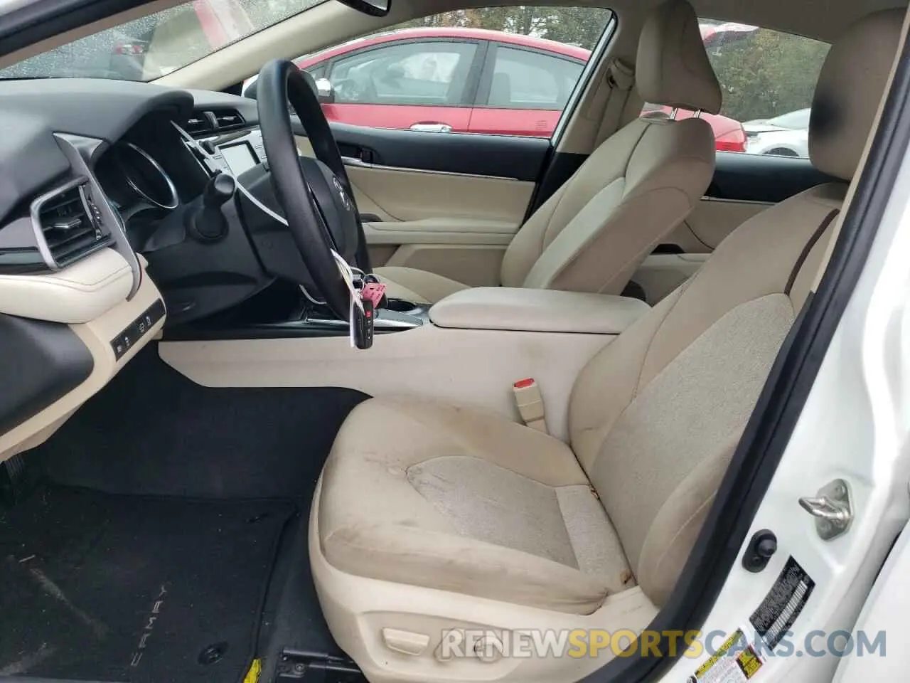 7 Photograph of a damaged car 4T1B11HK0KU842801 TOYOTA CAMRY 2019