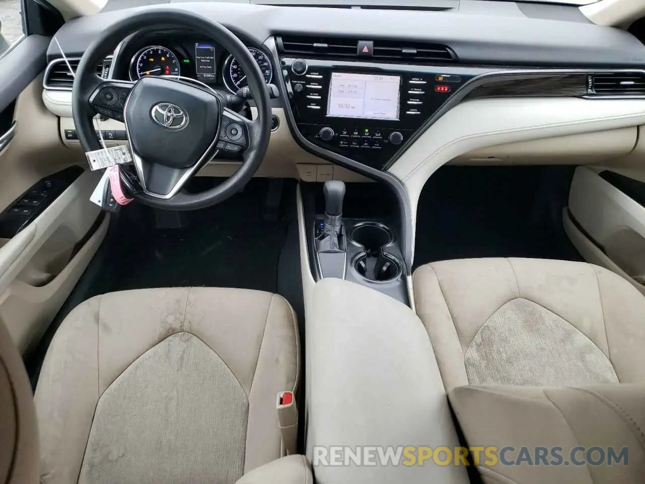 8 Photograph of a damaged car 4T1B11HK0KU842801 TOYOTA CAMRY 2019