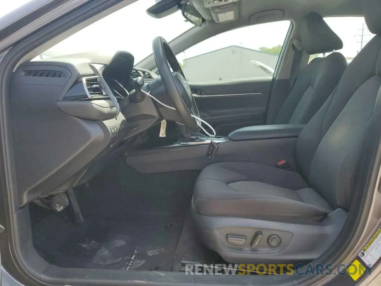 7 Photograph of a damaged car 4T1B11HK0KU843138 TOYOTA CAMRY 2019