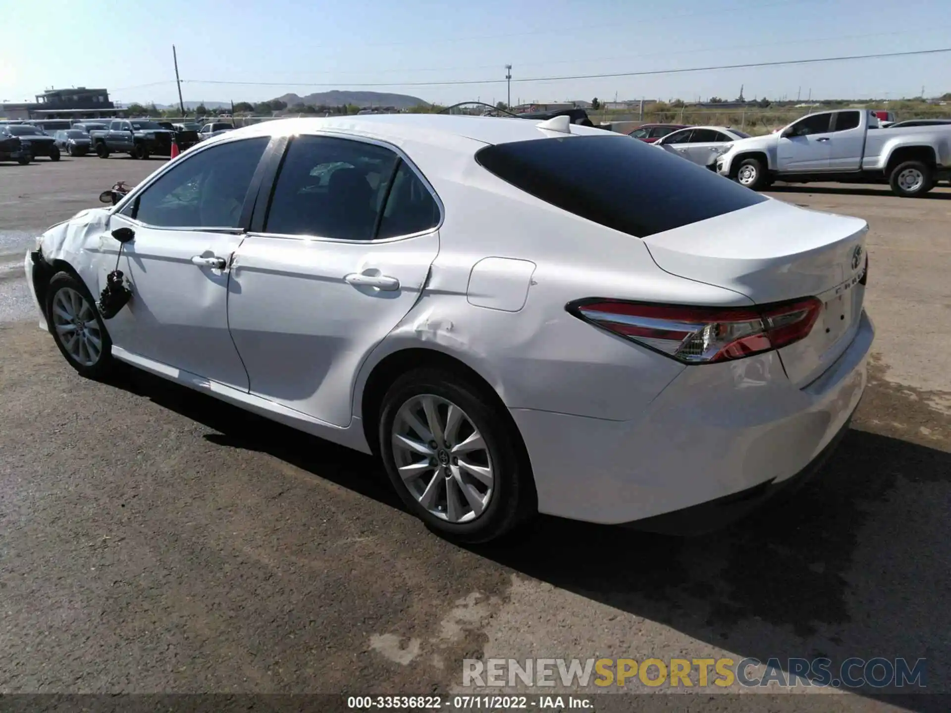 3 Photograph of a damaged car 4T1B11HK0KU845505 TOYOTA CAMRY 2019