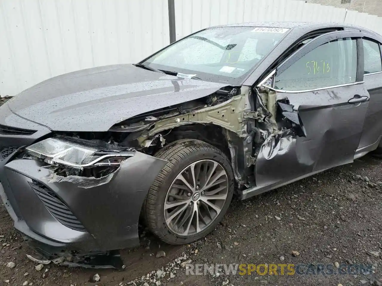 9 Photograph of a damaged car 4T1B11HK0KU846086 TOYOTA CAMRY 2019