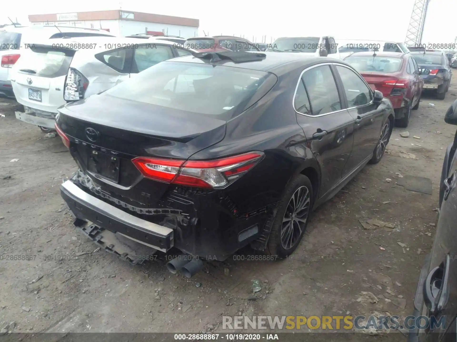 4 Photograph of a damaged car 4T1B11HK0KU846556 TOYOTA CAMRY 2019