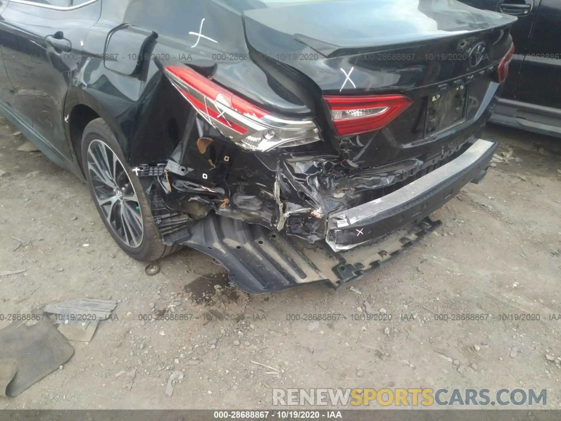 6 Photograph of a damaged car 4T1B11HK0KU846556 TOYOTA CAMRY 2019