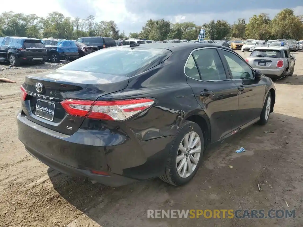 4 Photograph of a damaged car 4T1B11HK0KU850137 TOYOTA CAMRY 2019