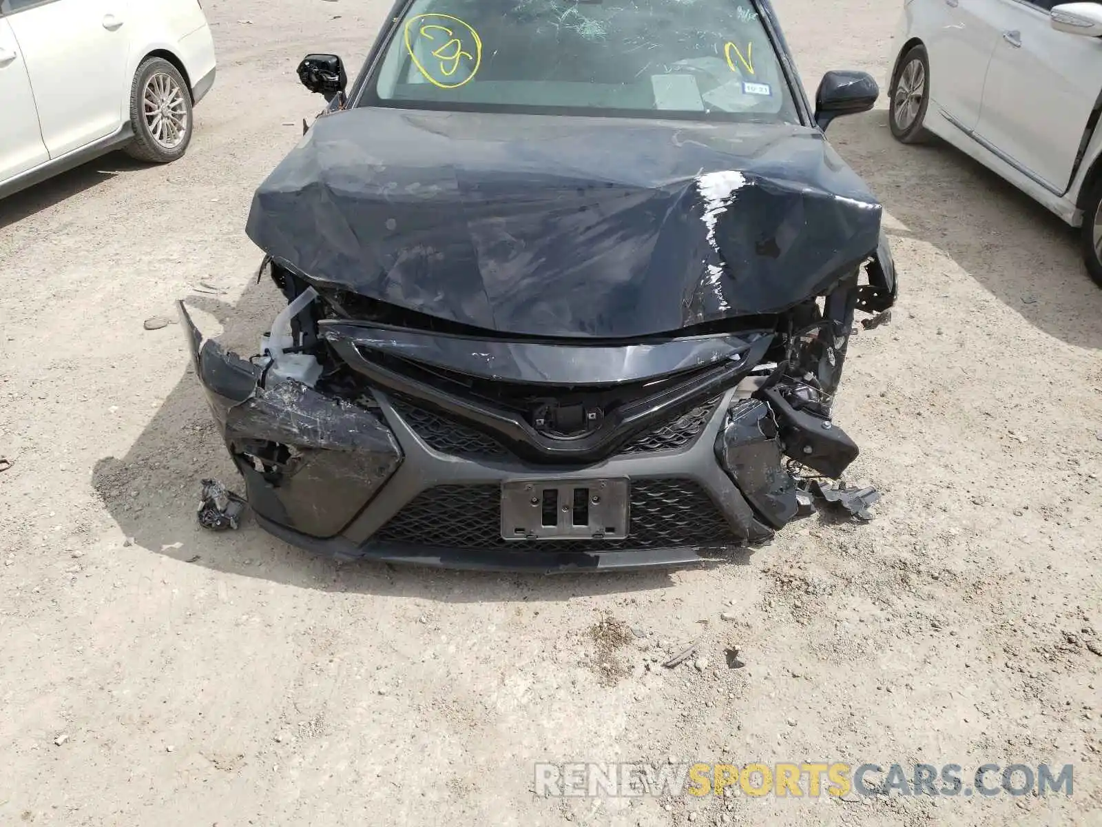 9 Photograph of a damaged car 4T1B11HK0KU851837 TOYOTA CAMRY 2019