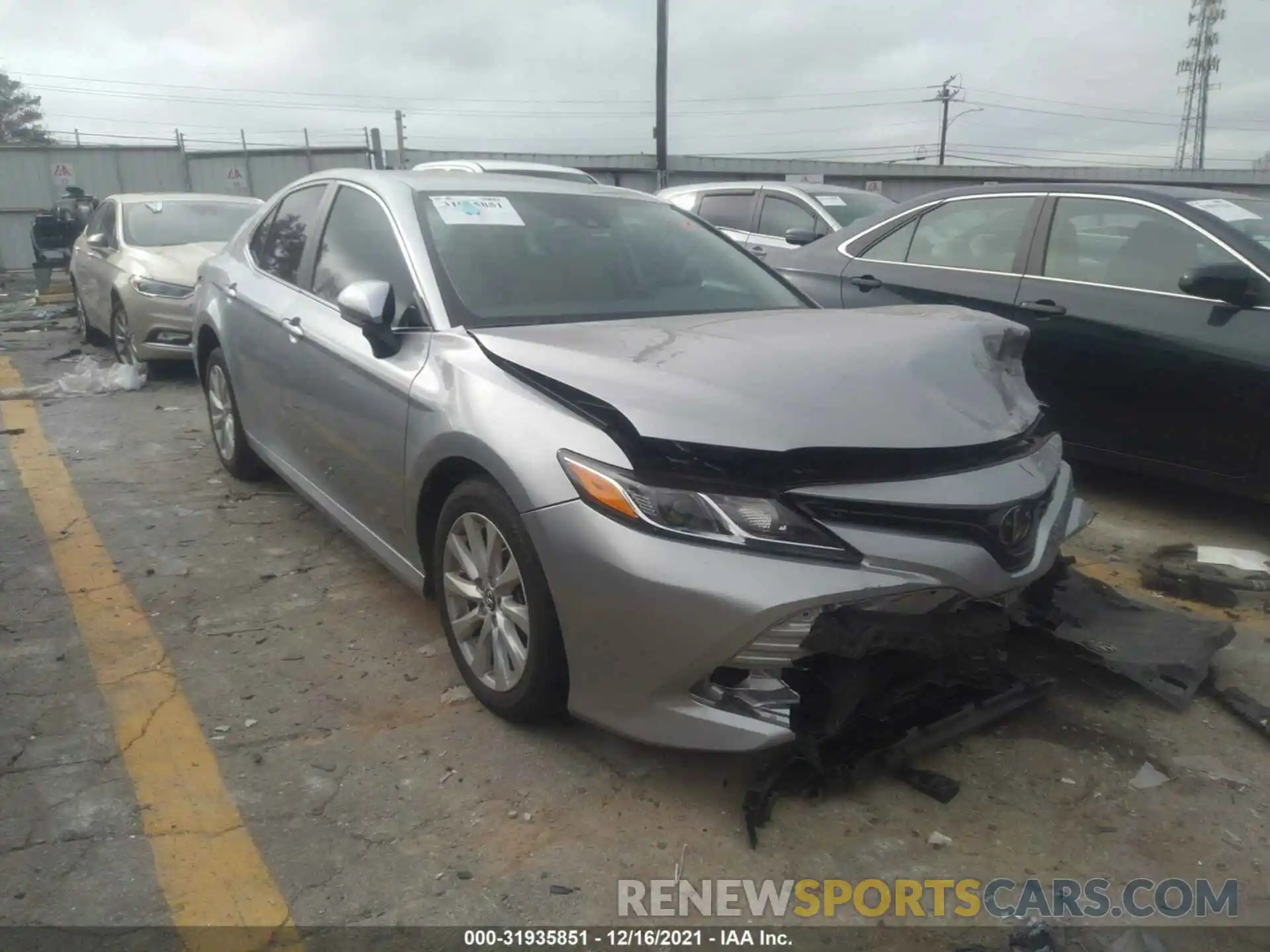 1 Photograph of a damaged car 4T1B11HK0KU852910 TOYOTA CAMRY 2019