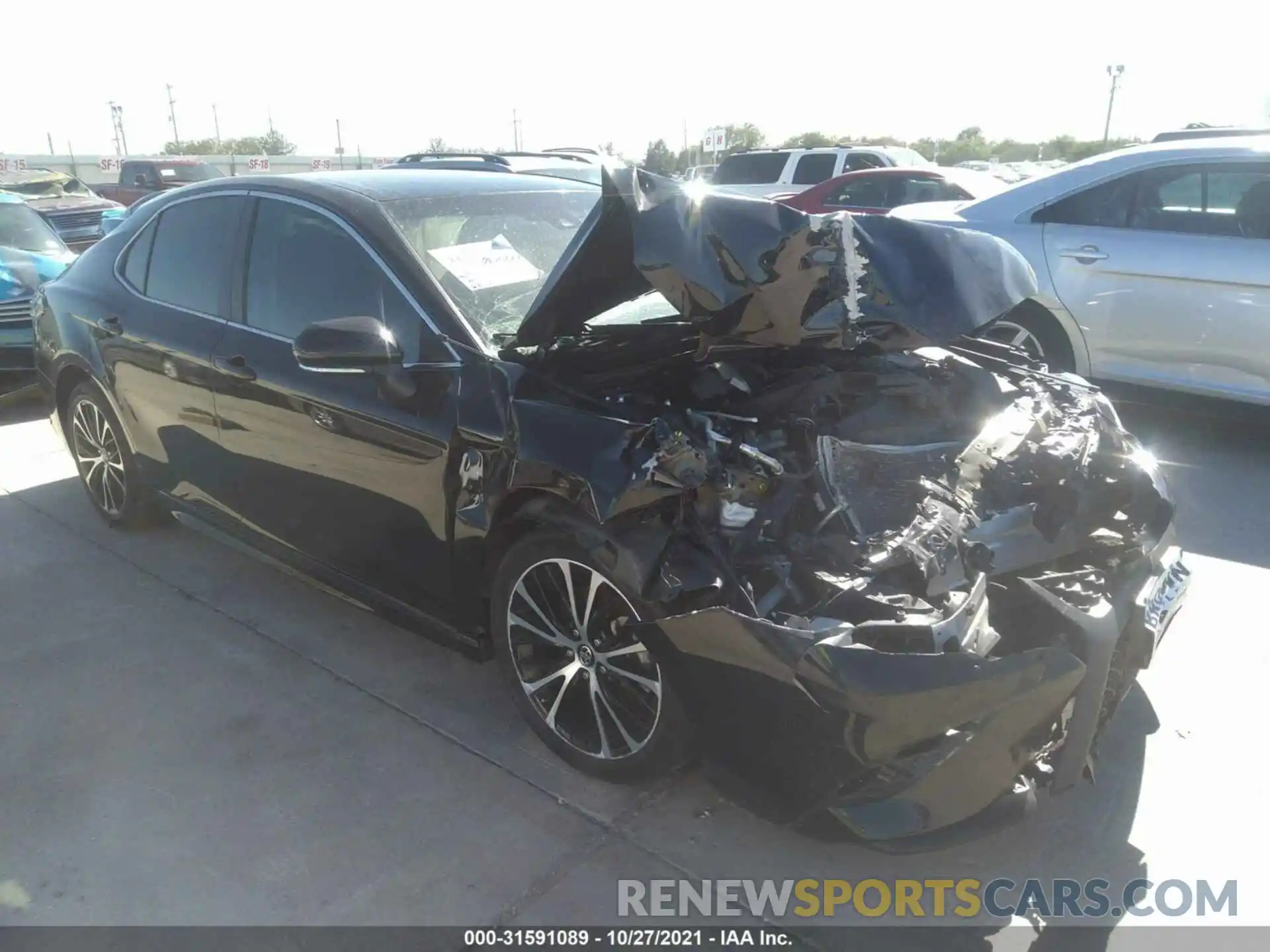 1 Photograph of a damaged car 4T1B11HK1KU159750 TOYOTA CAMRY 2019