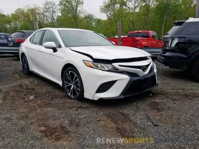 1 Photograph of a damaged car 4T1B11HK1KU160297 TOYOTA CAMRY 2019