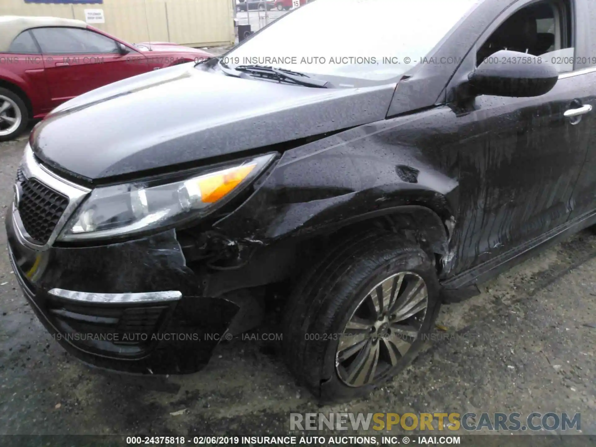 6 Photograph of a damaged car 4T1B11HK1KU160753 TOYOTA CAMRY 2019