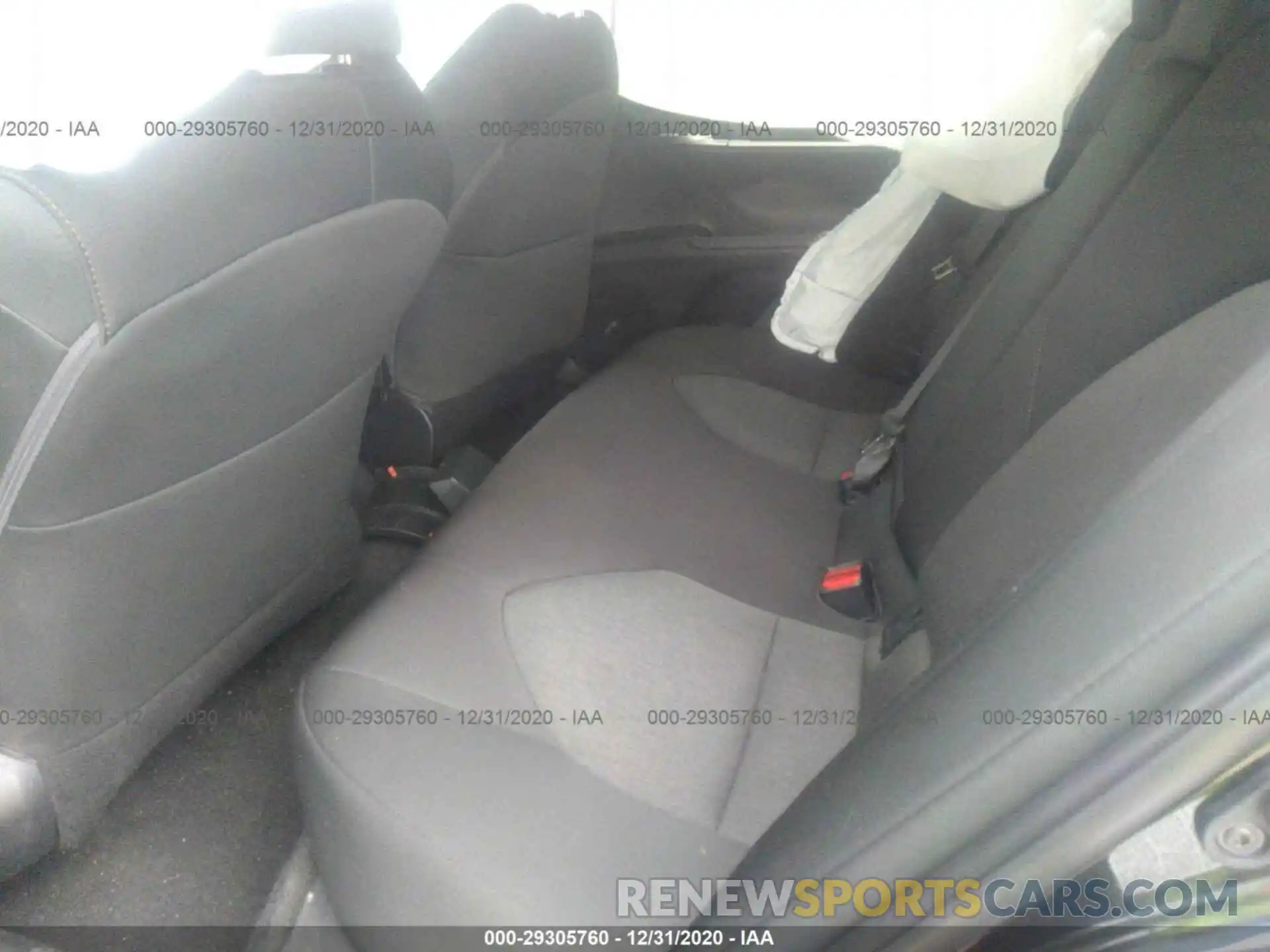 8 Photograph of a damaged car 4T1B11HK1KU161739 TOYOTA CAMRY 2019