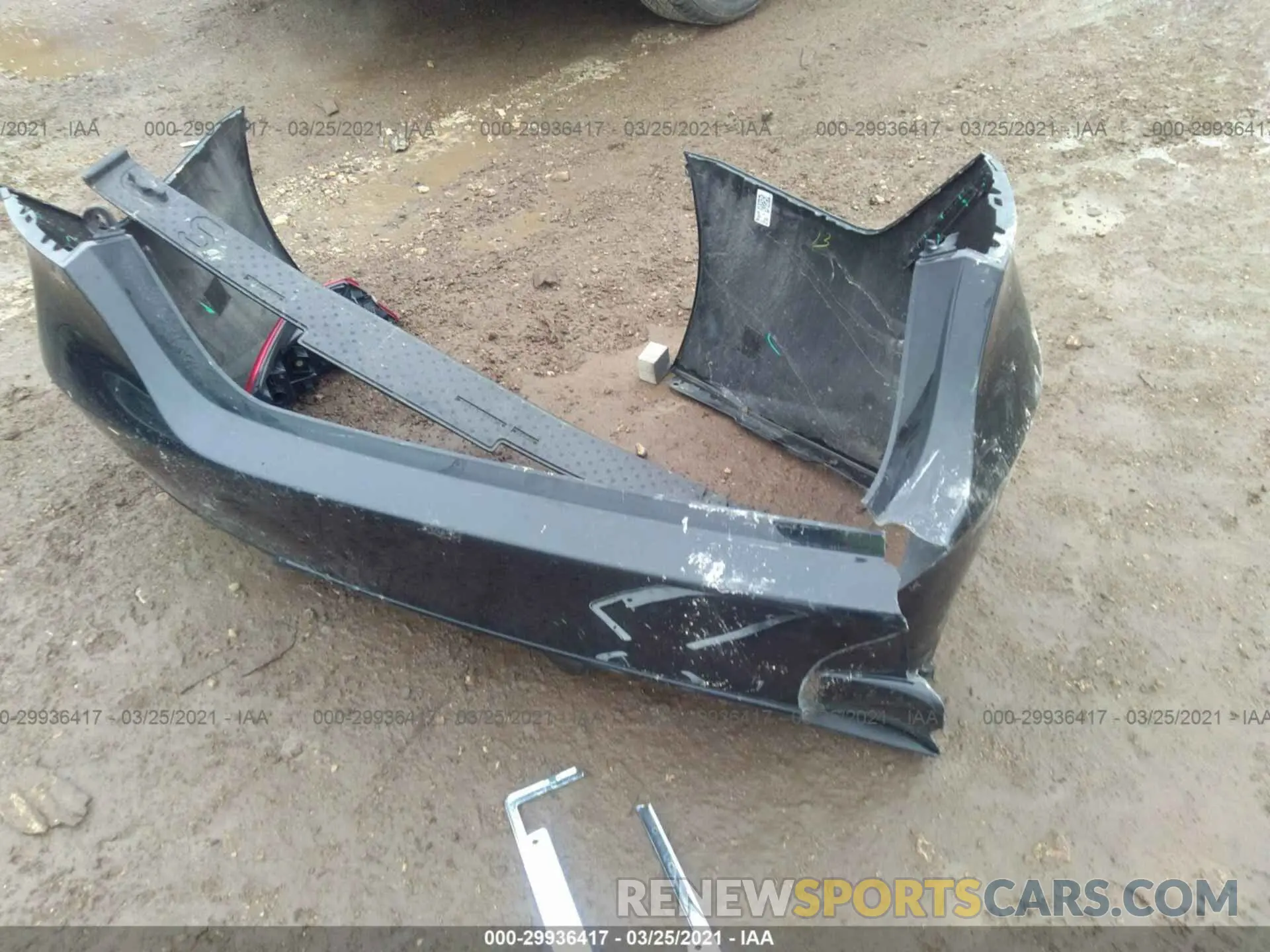12 Photograph of a damaged car 4T1B11HK1KU165404 TOYOTA CAMRY 2019
