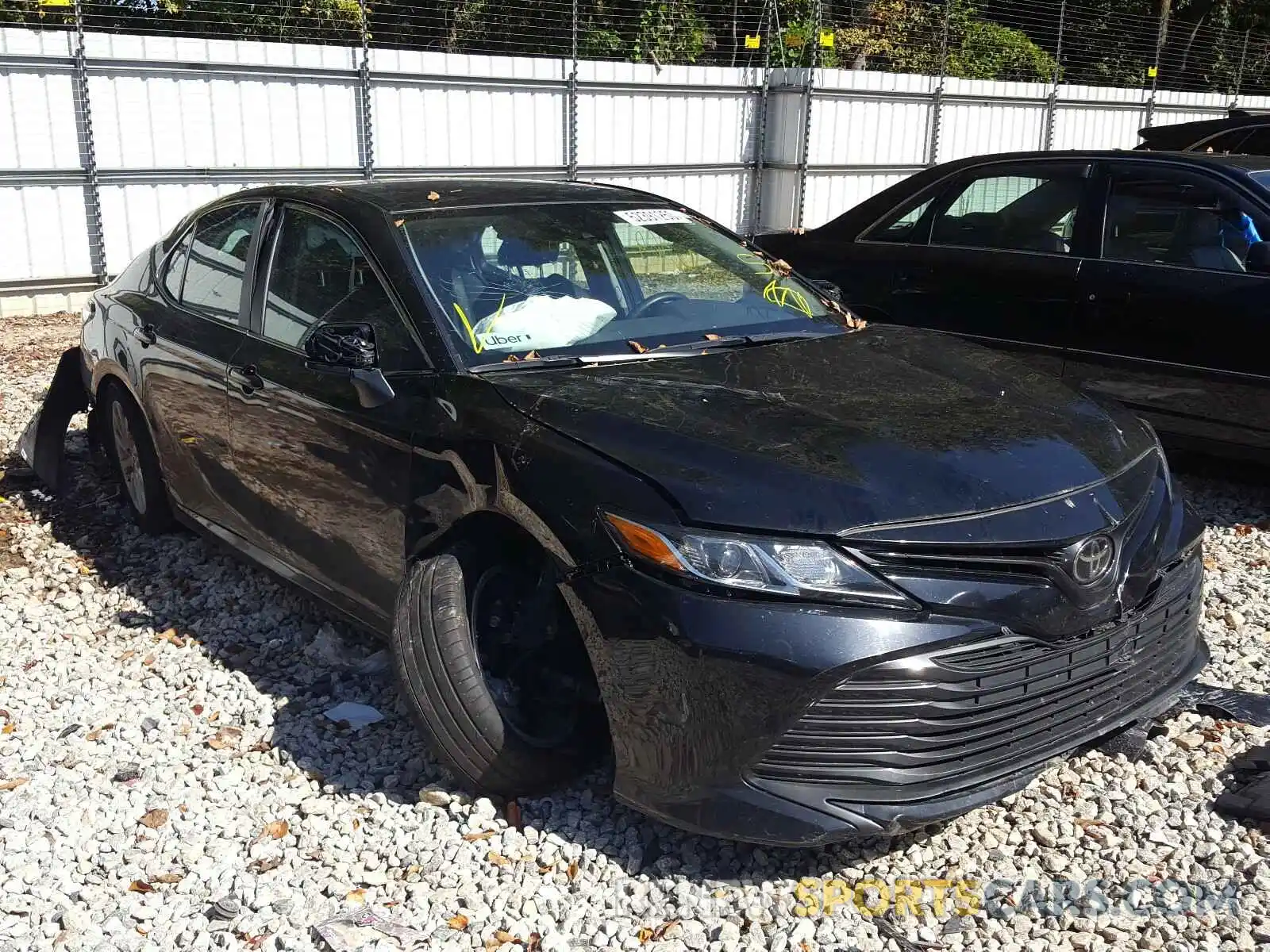 1 Photograph of a damaged car 4T1B11HK1KU165998 TOYOTA CAMRY 2019