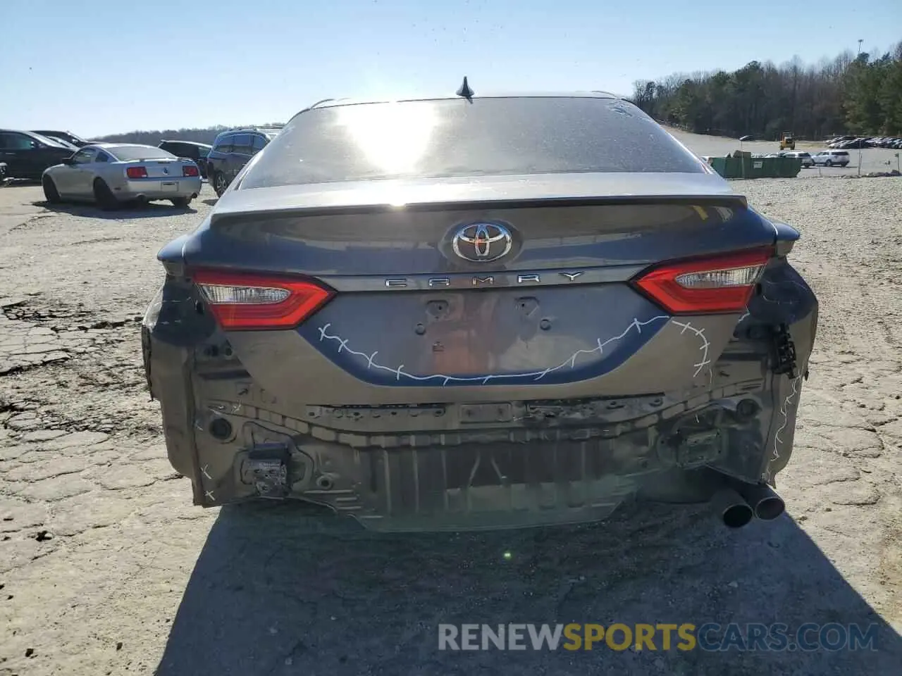 6 Photograph of a damaged car 4T1B11HK1KU166780 TOYOTA CAMRY 2019