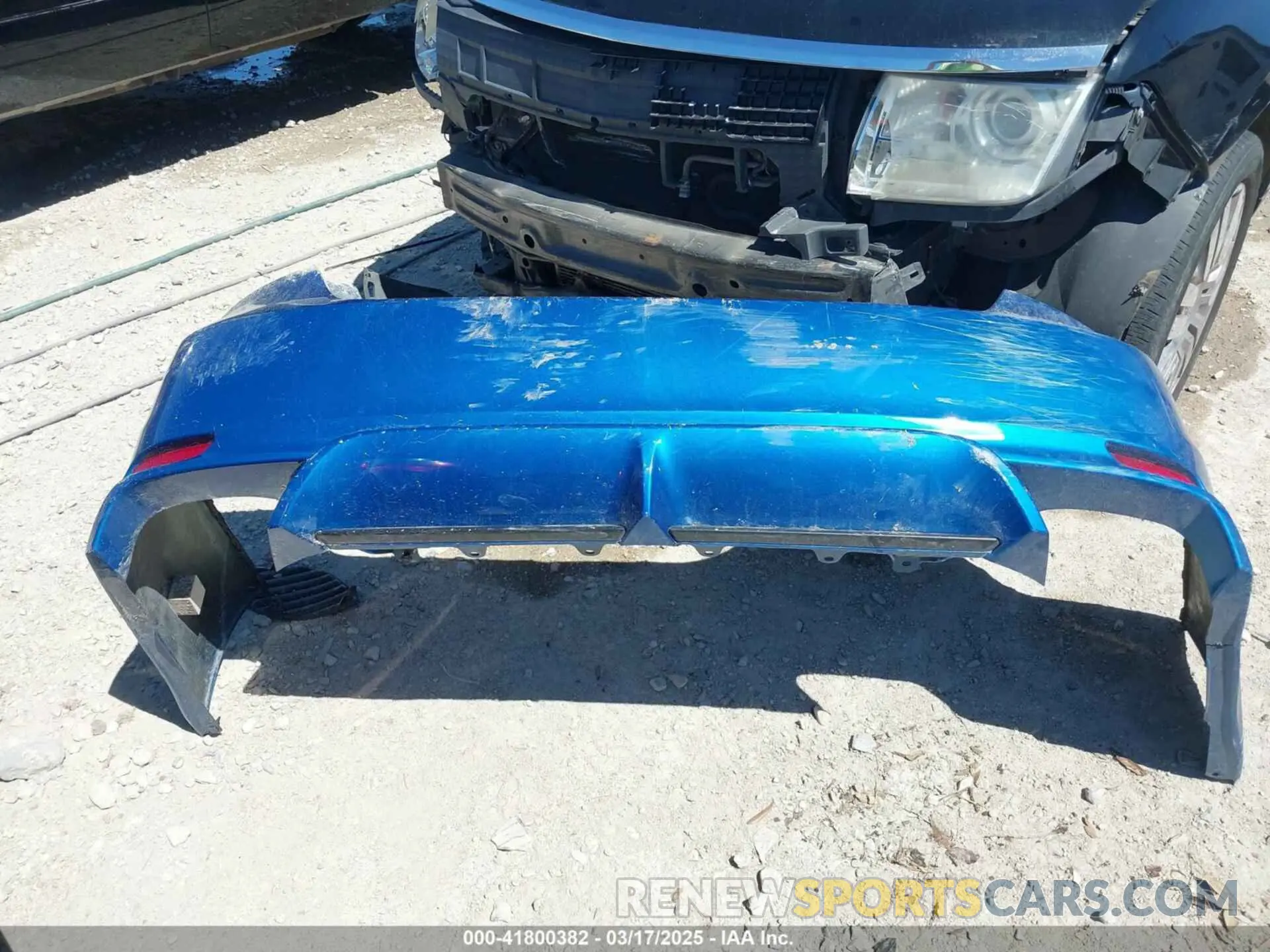 12 Photograph of a damaged car 4T1B11HK1KU173082 TOYOTA CAMRY 2019