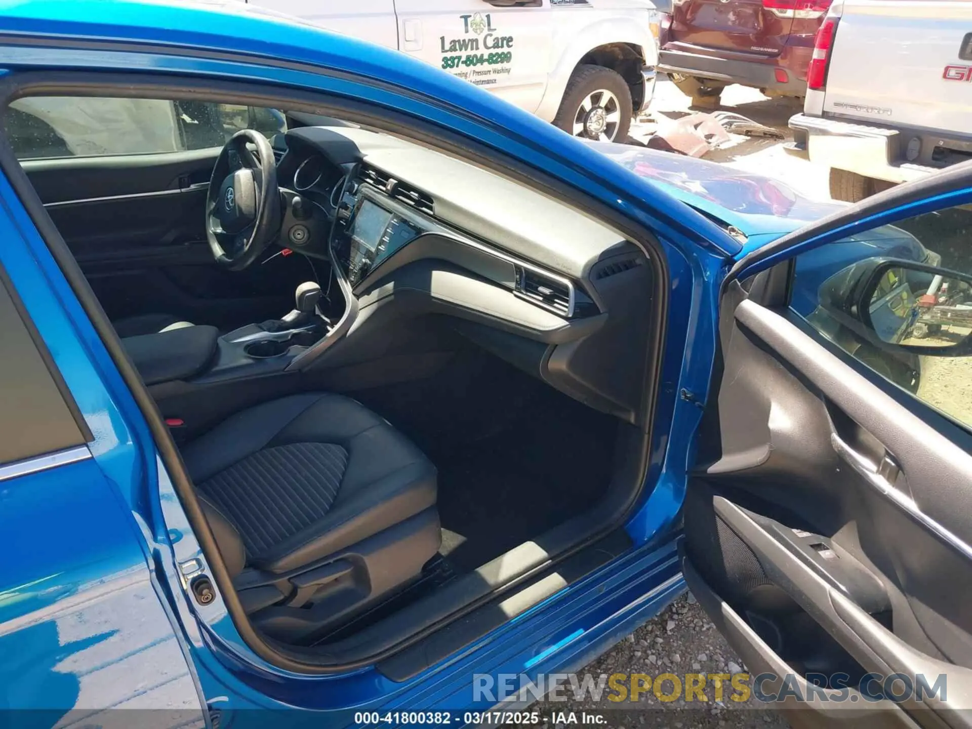 5 Photograph of a damaged car 4T1B11HK1KU173082 TOYOTA CAMRY 2019
