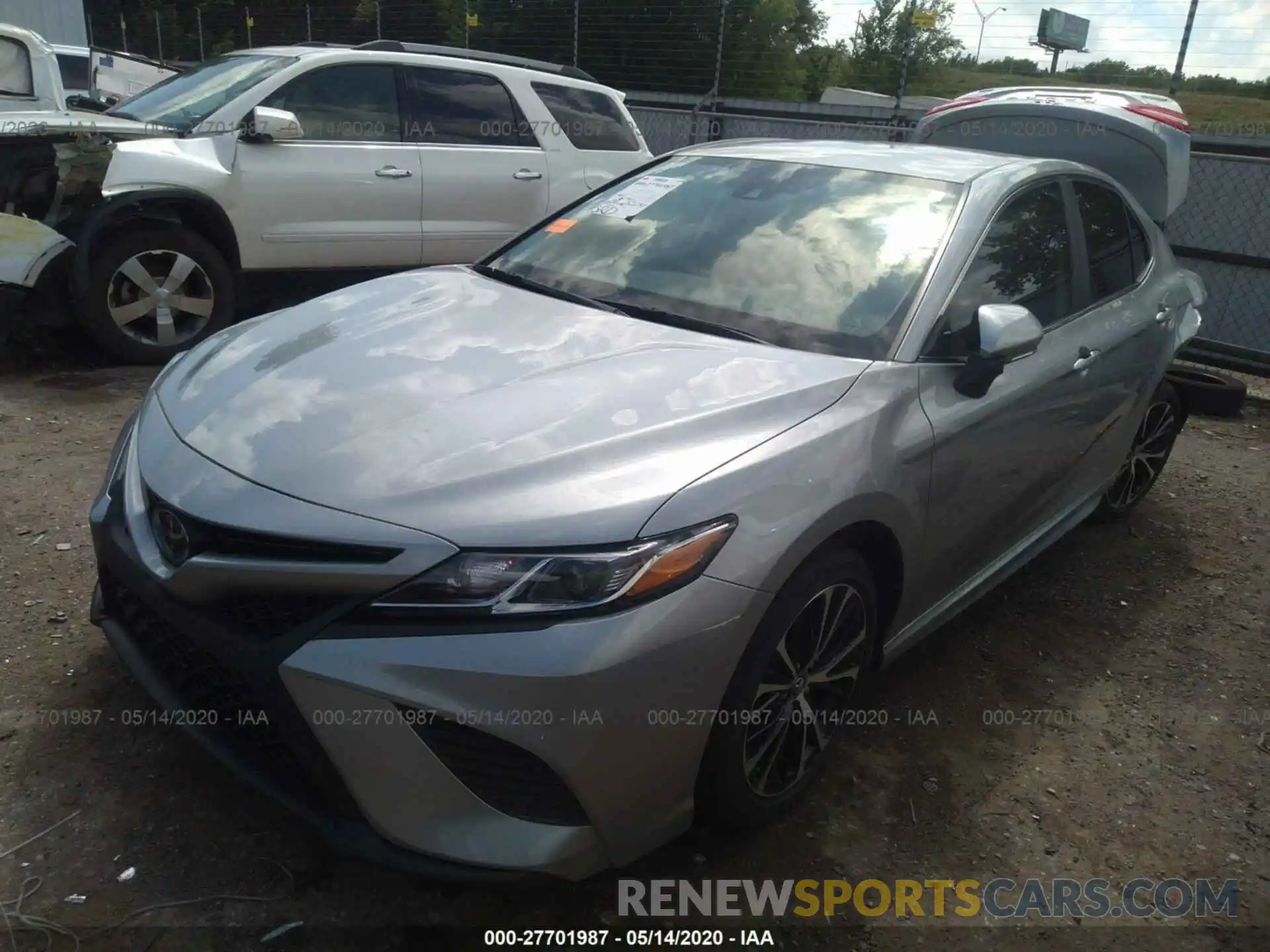 2 Photograph of a damaged car 4T1B11HK1KU180615 TOYOTA CAMRY 2019