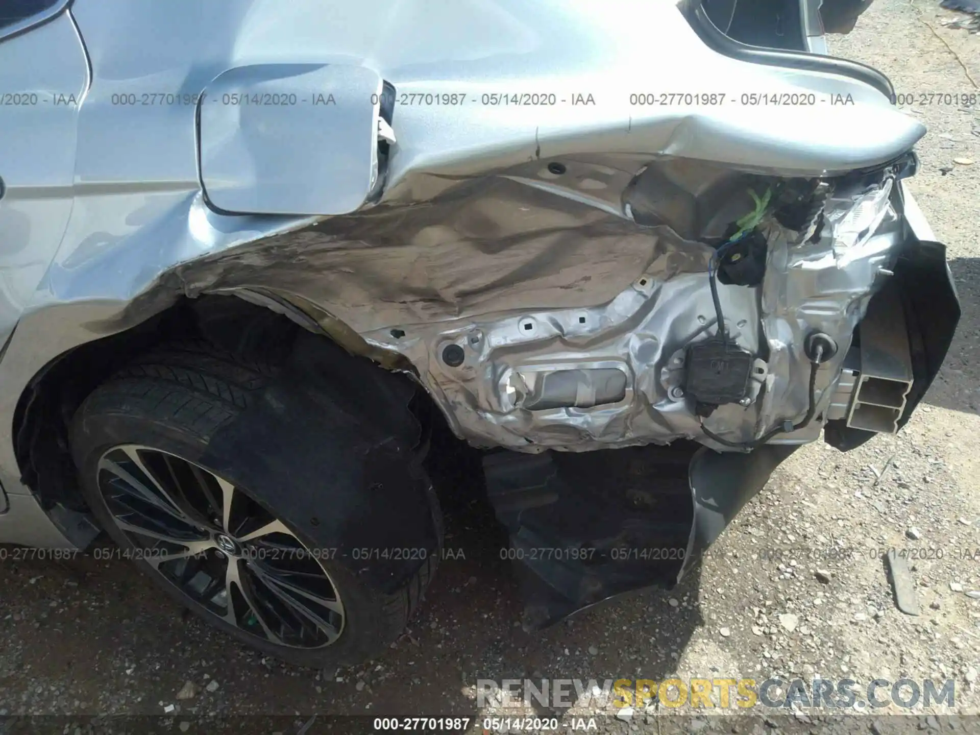 6 Photograph of a damaged car 4T1B11HK1KU180615 TOYOTA CAMRY 2019