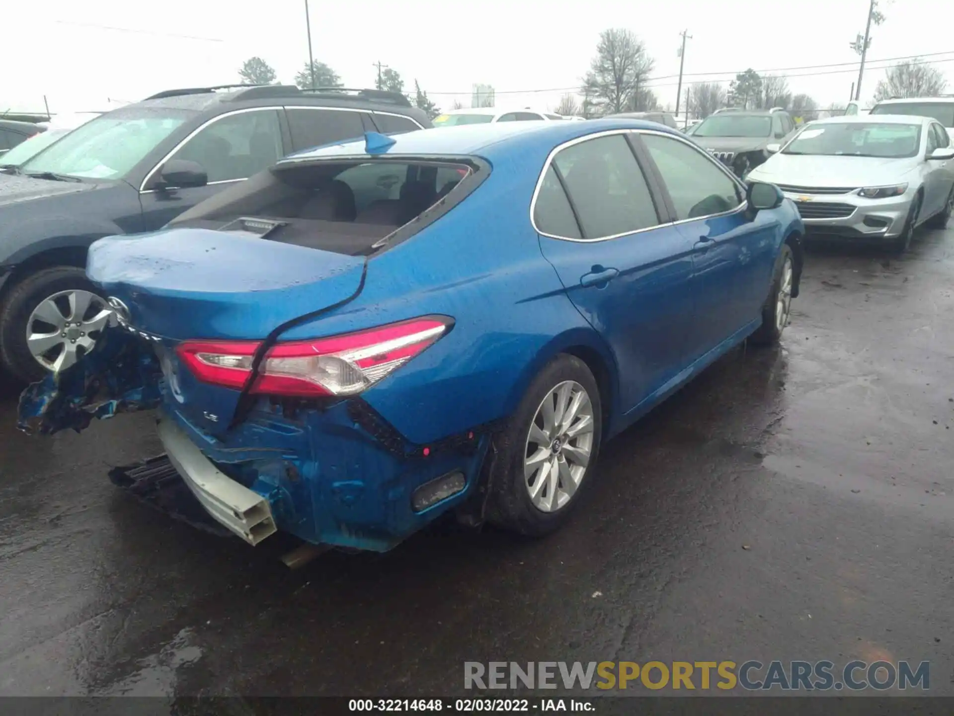 4 Photograph of a damaged car 4T1B11HK1KU180825 TOYOTA CAMRY 2019