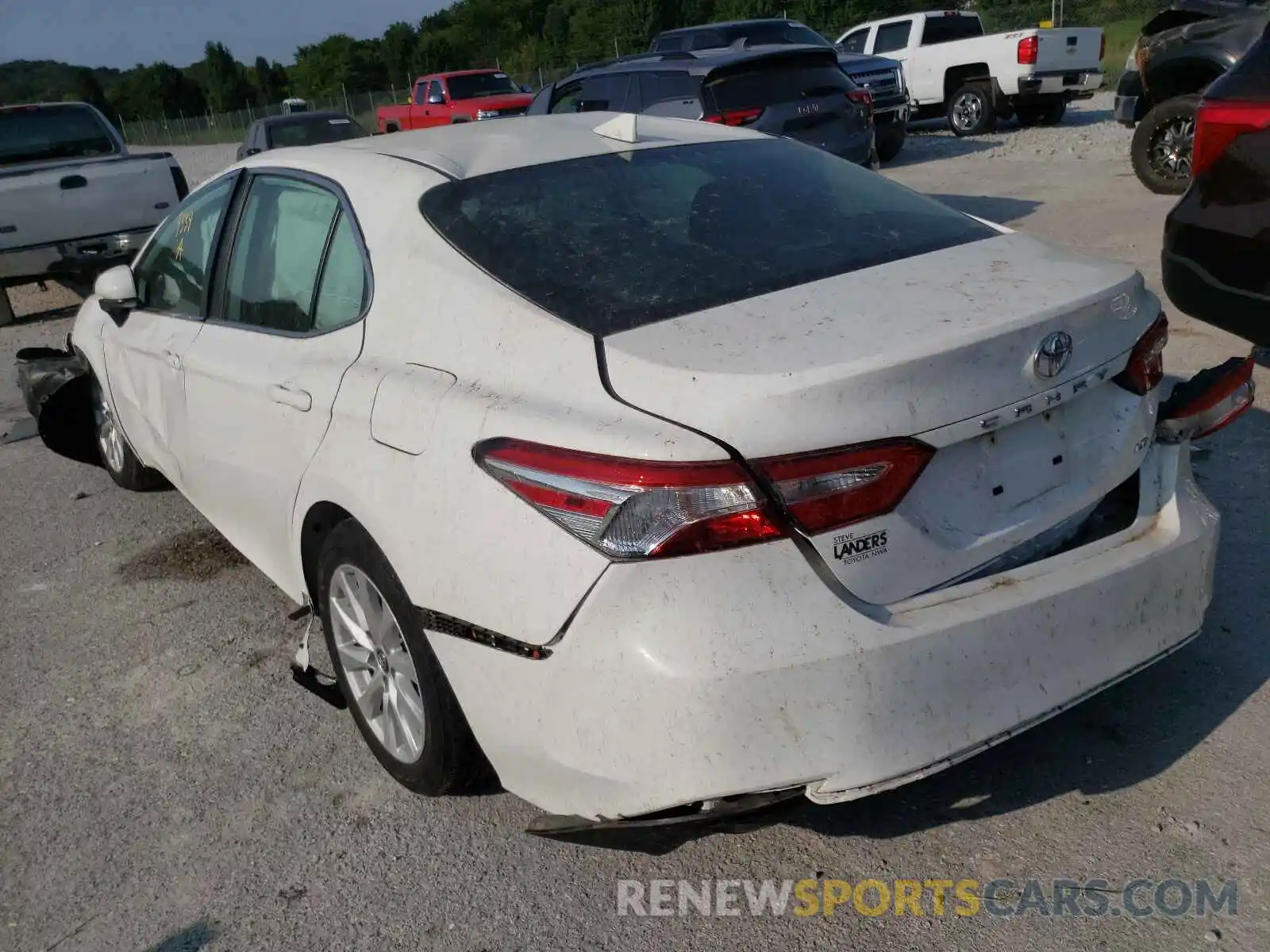 3 Photograph of a damaged car 4T1B11HK1KU185085 TOYOTA CAMRY 2019