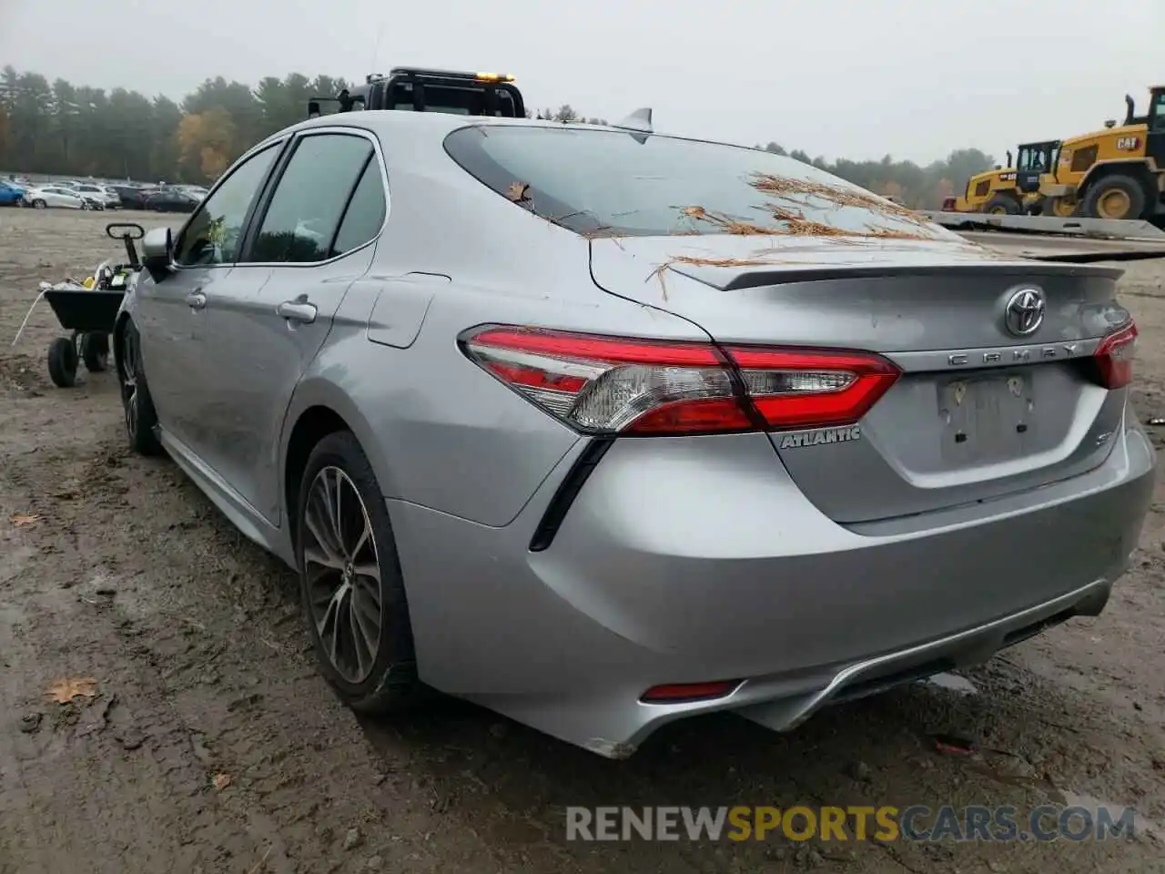 3 Photograph of a damaged car 4T1B11HK1KU185264 TOYOTA CAMRY 2019