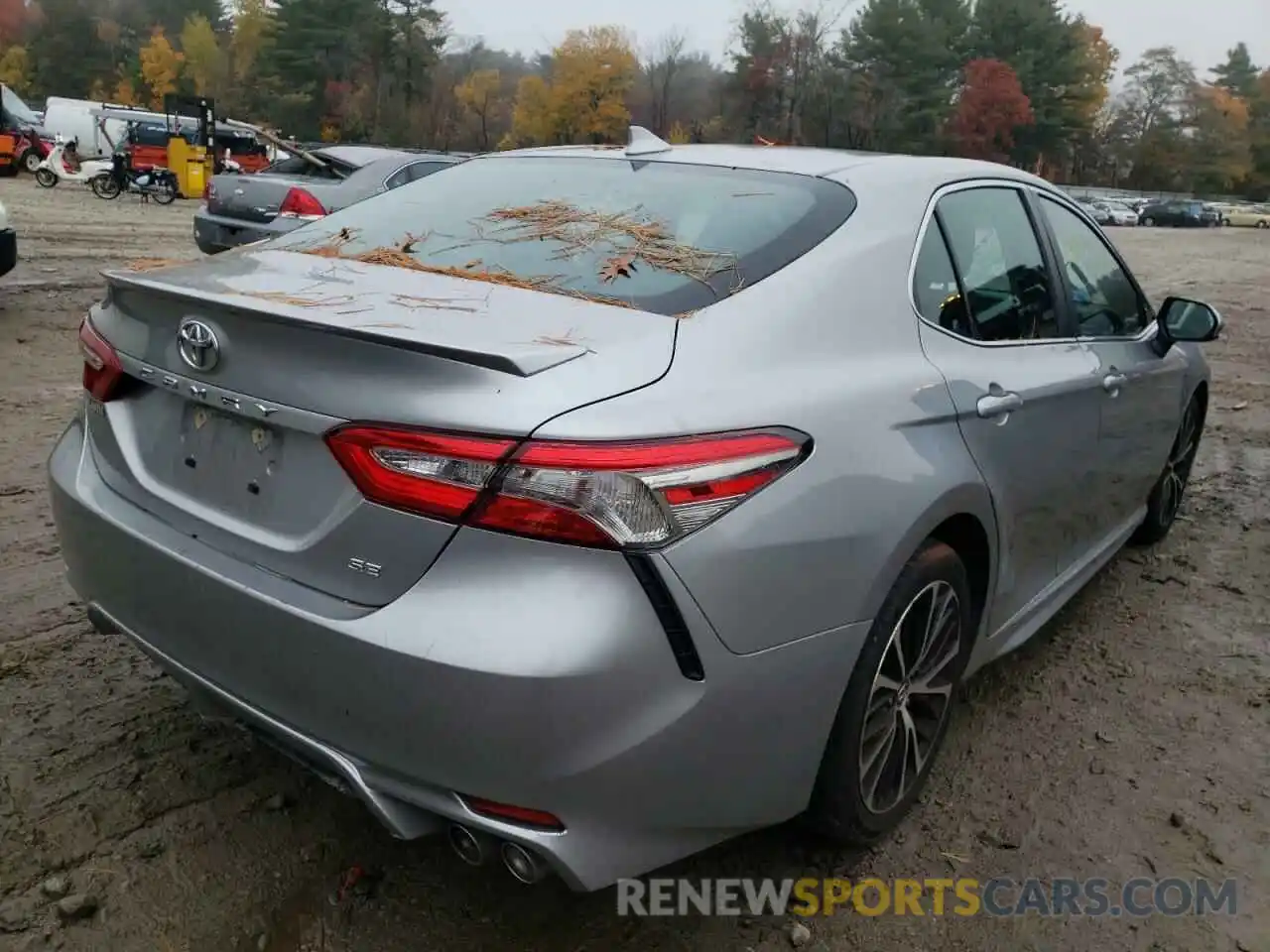 4 Photograph of a damaged car 4T1B11HK1KU185264 TOYOTA CAMRY 2019