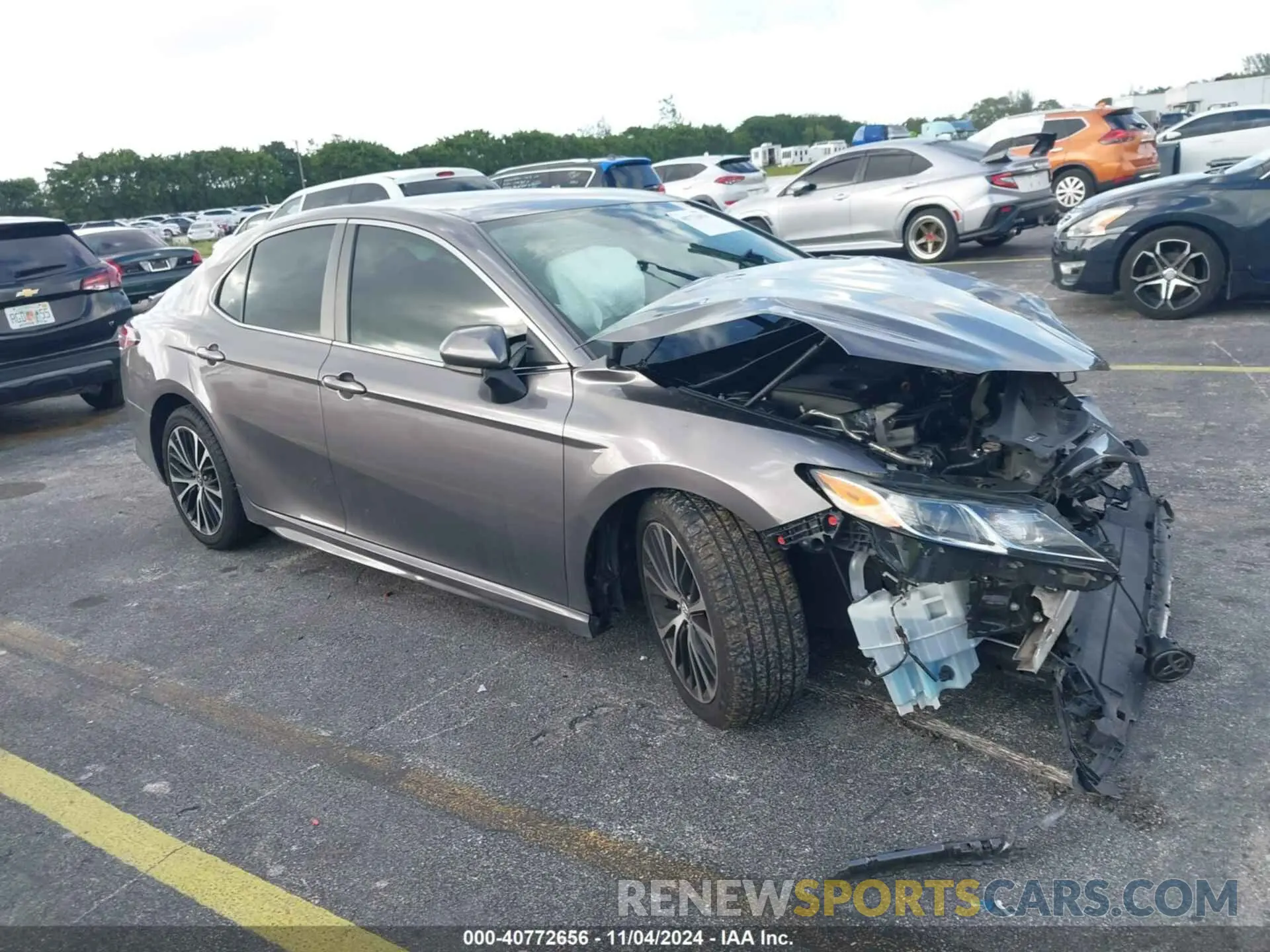 1 Photograph of a damaged car 4T1B11HK1KU187886 TOYOTA CAMRY 2019