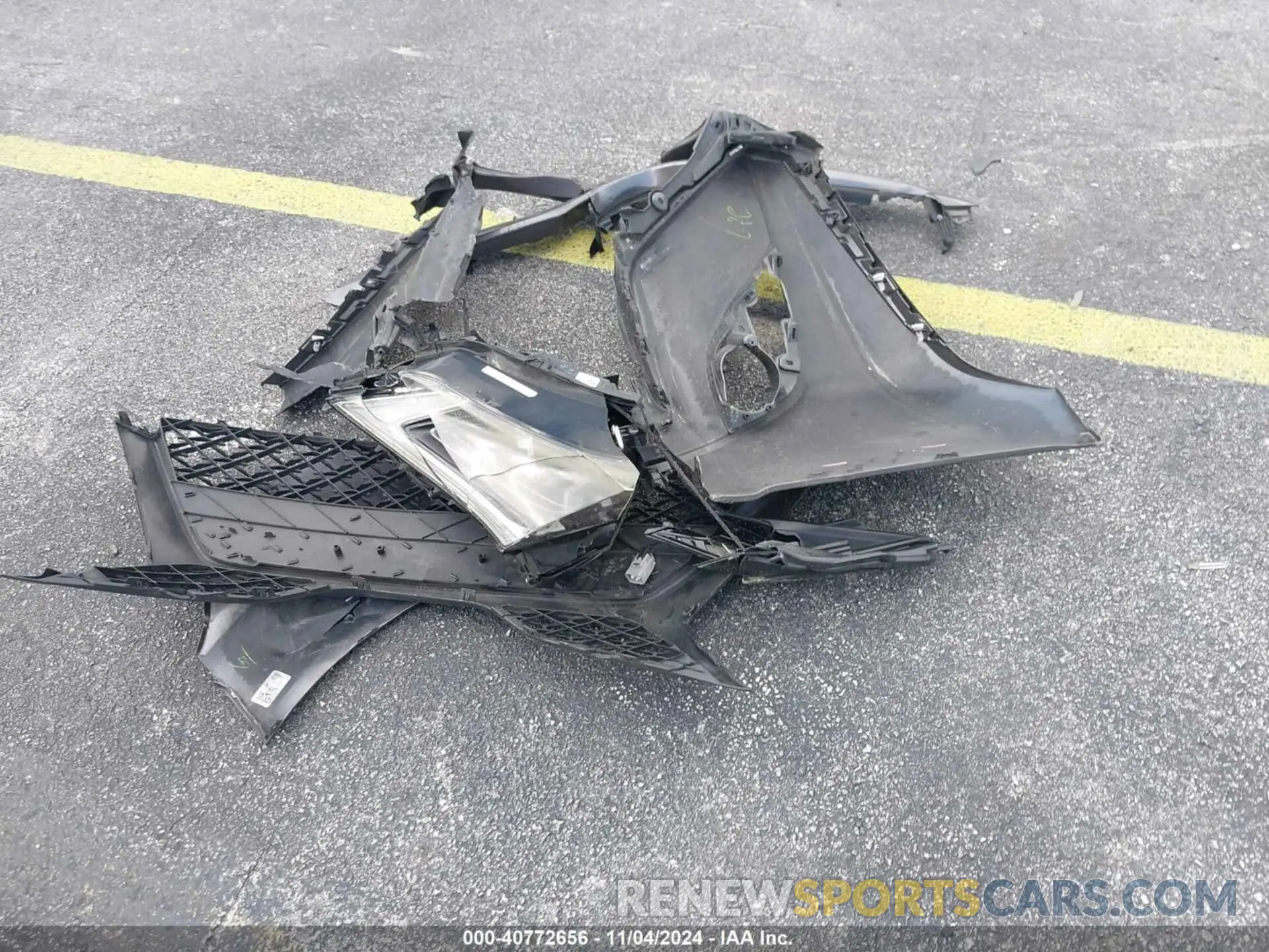 12 Photograph of a damaged car 4T1B11HK1KU187886 TOYOTA CAMRY 2019