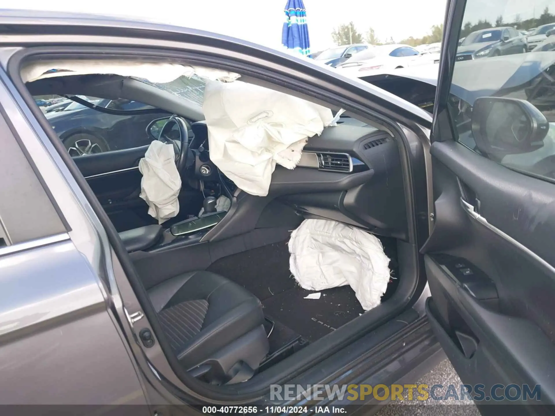 5 Photograph of a damaged car 4T1B11HK1KU187886 TOYOTA CAMRY 2019