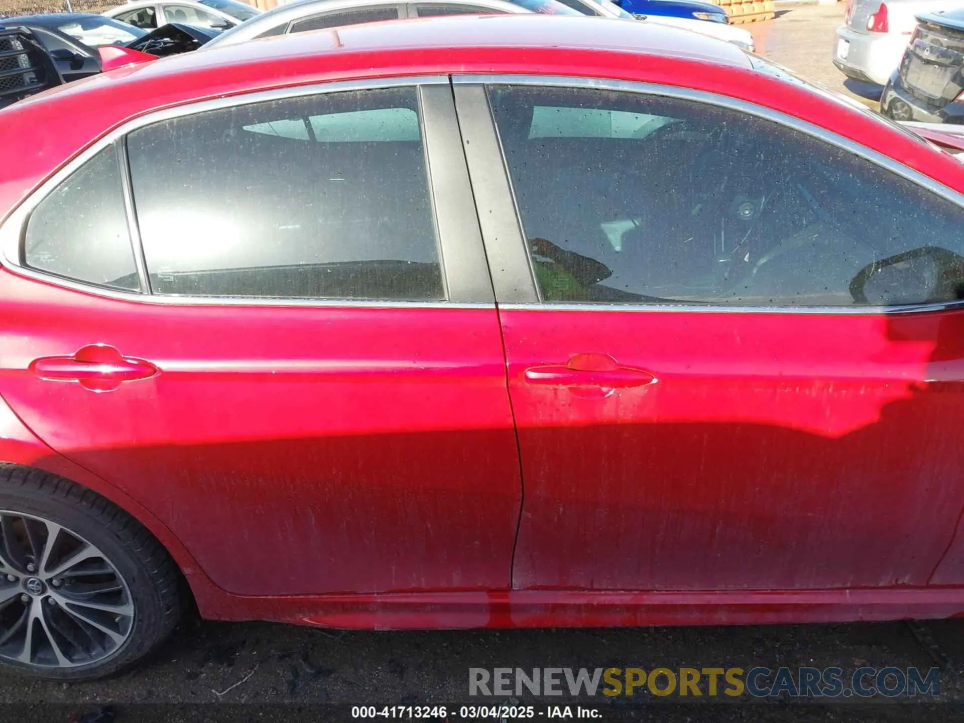 13 Photograph of a damaged car 4T1B11HK1KU188388 TOYOTA CAMRY 2019