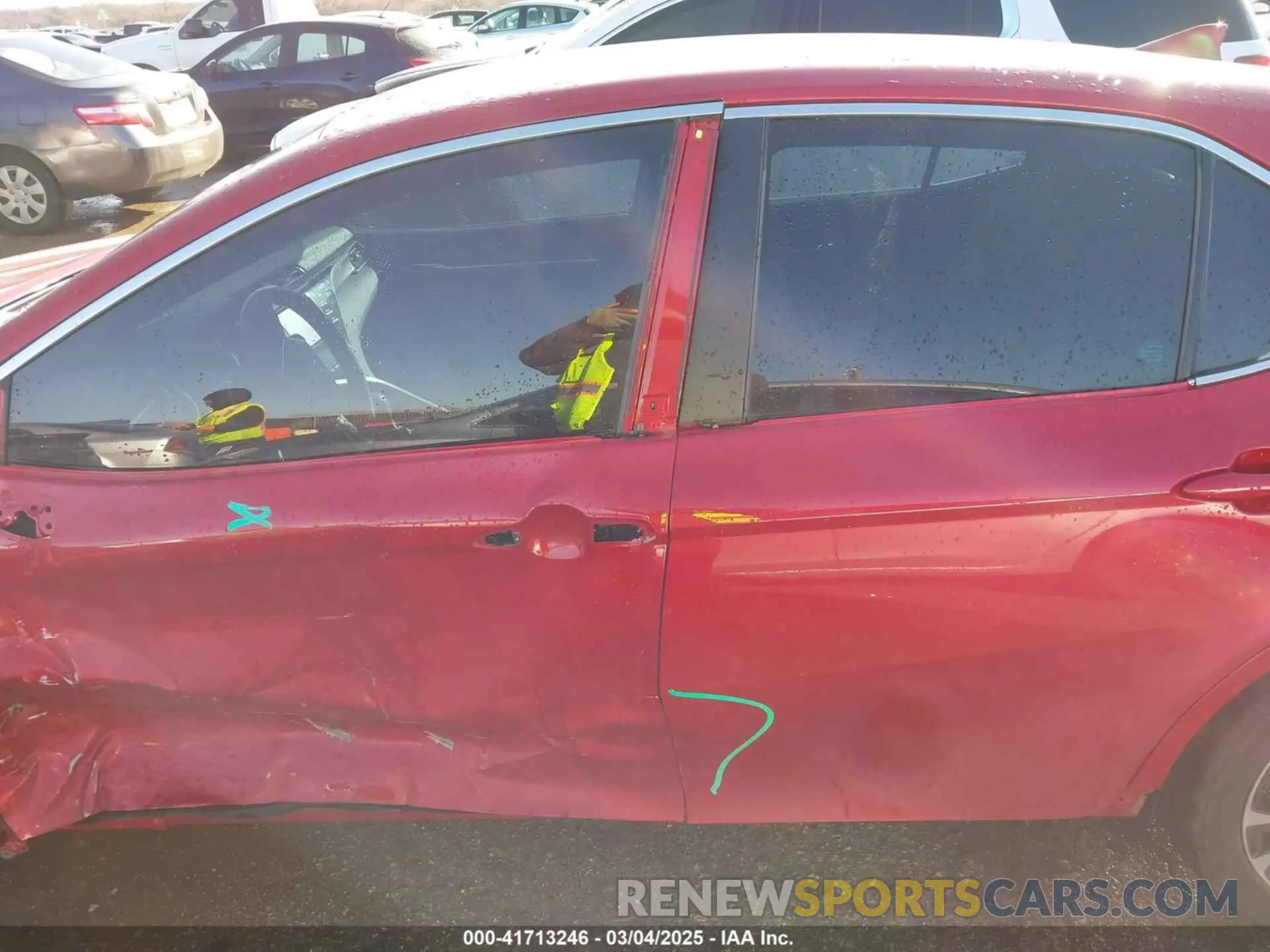 14 Photograph of a damaged car 4T1B11HK1KU188388 TOYOTA CAMRY 2019