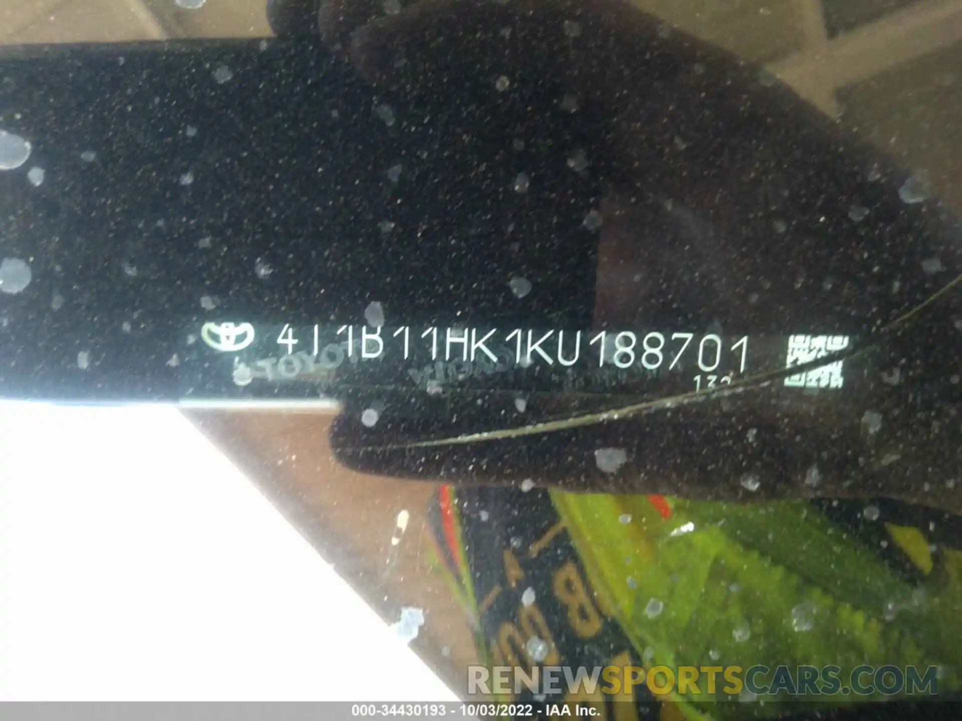 9 Photograph of a damaged car 4T1B11HK1KU188701 TOYOTA CAMRY 2019