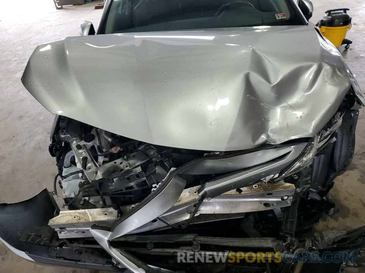 11 Photograph of a damaged car 4T1B11HK1KU189086 TOYOTA CAMRY 2019