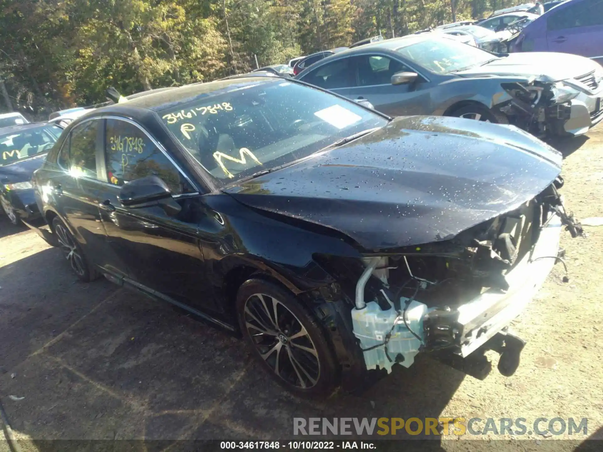 1 Photograph of a damaged car 4T1B11HK1KU193154 TOYOTA CAMRY 2019