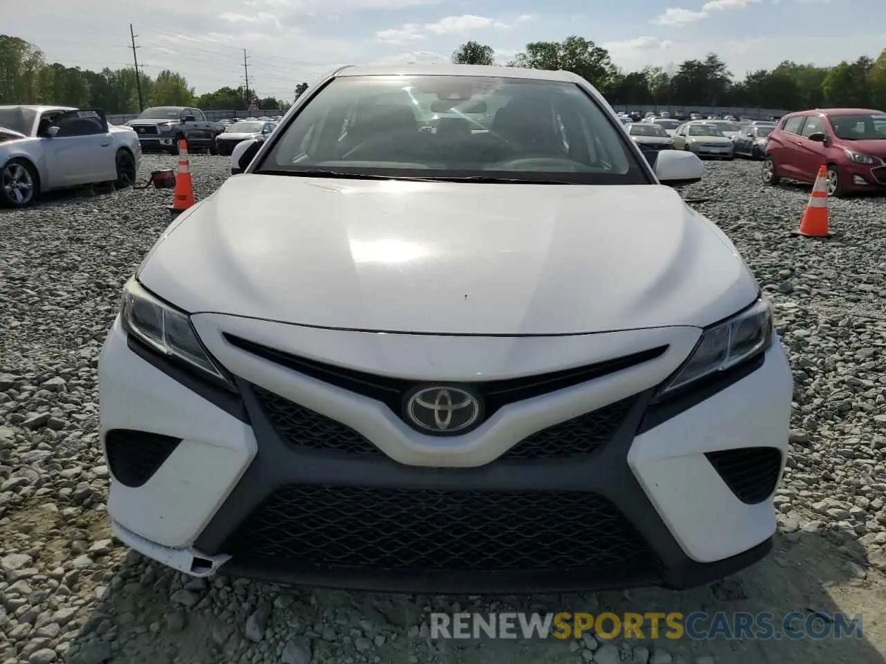 5 Photograph of a damaged car 4T1B11HK1KU195857 TOYOTA CAMRY 2019