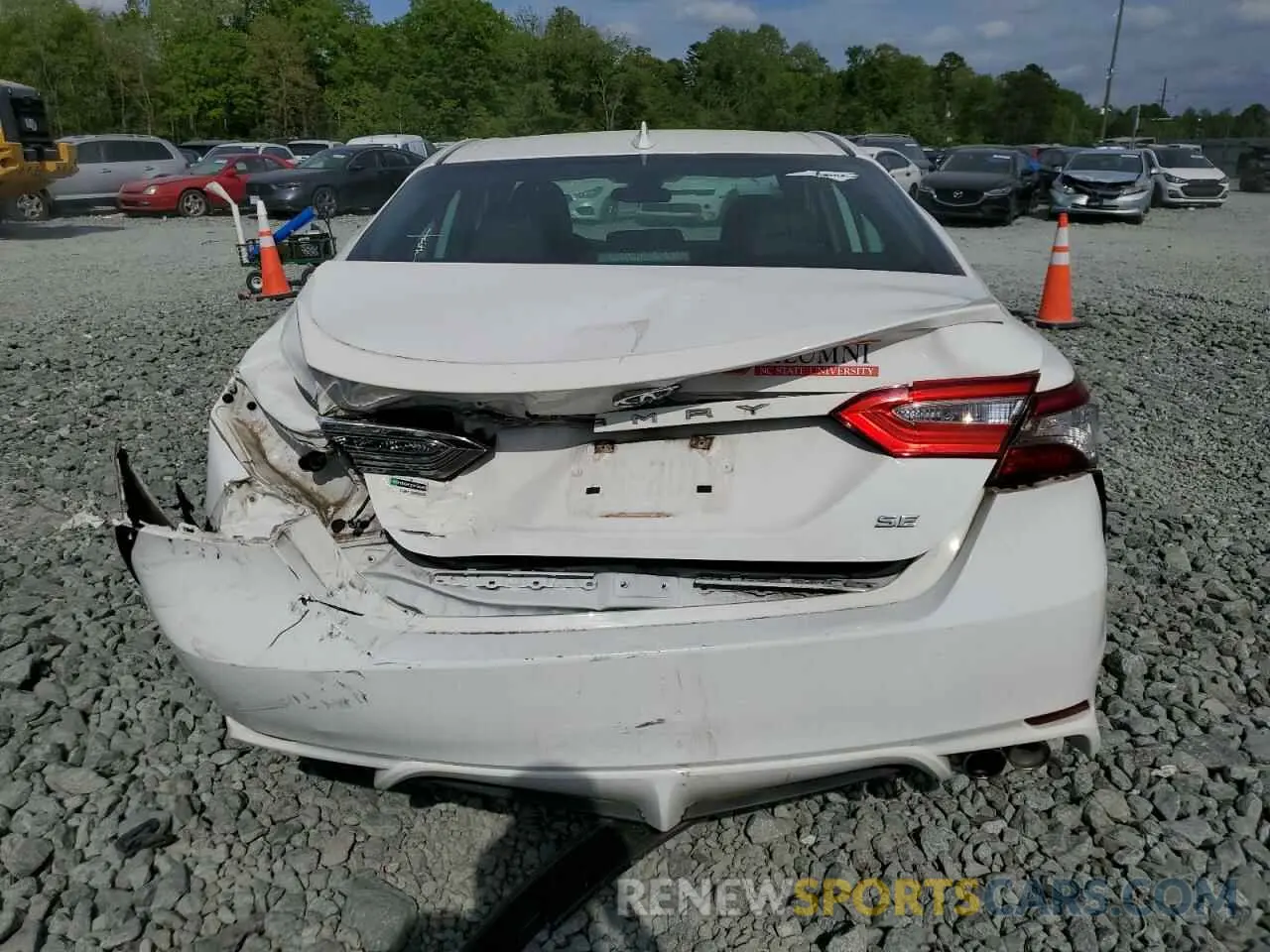 6 Photograph of a damaged car 4T1B11HK1KU195857 TOYOTA CAMRY 2019