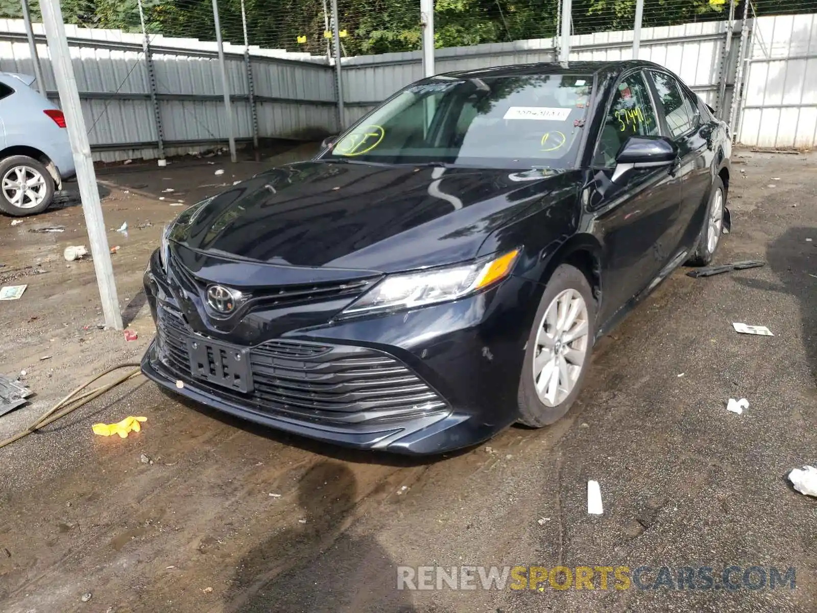 2 Photograph of a damaged car 4T1B11HK1KU198015 TOYOTA CAMRY 2019