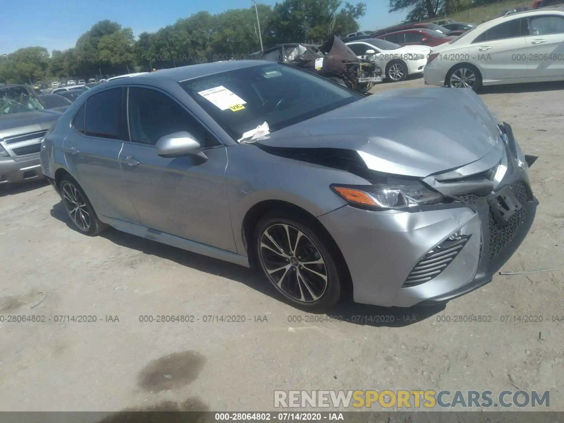 1 Photograph of a damaged car 4T1B11HK1KU199794 TOYOTA CAMRY 2019