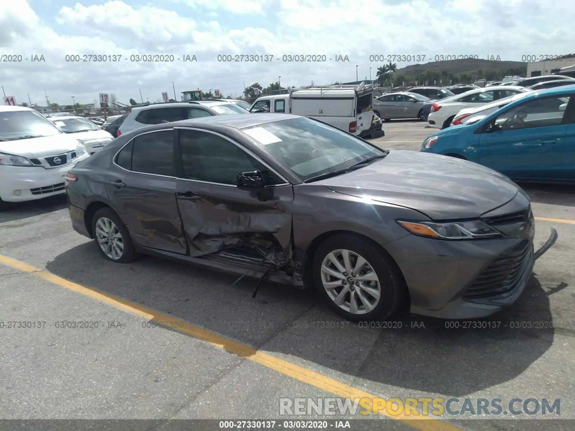 1 Photograph of a damaged car 4T1B11HK1KU202693 TOYOTA CAMRY 2019