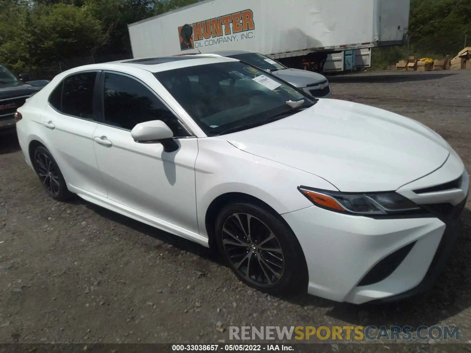 1 Photograph of a damaged car 4T1B11HK1KU203004 TOYOTA CAMRY 2019