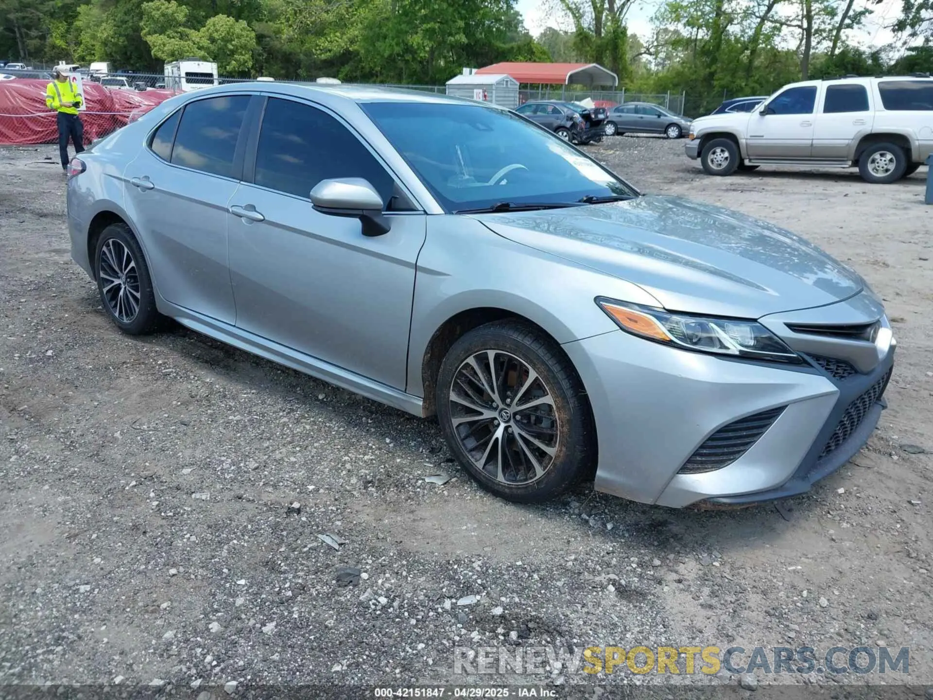 1 Photograph of a damaged car 4T1B11HK1KU204024 TOYOTA CAMRY 2019