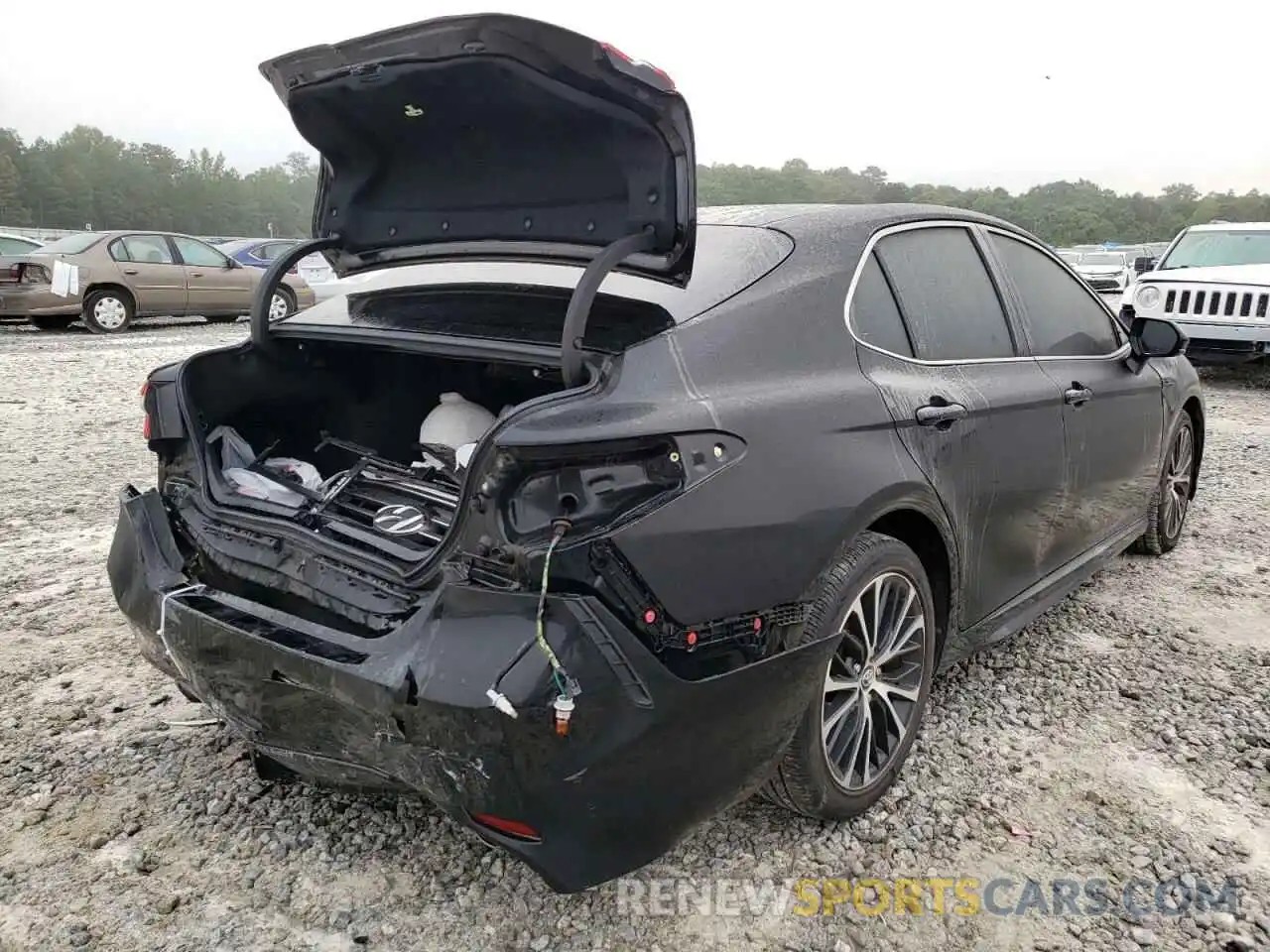 4 Photograph of a damaged car 4T1B11HK1KU204556 TOYOTA CAMRY 2019