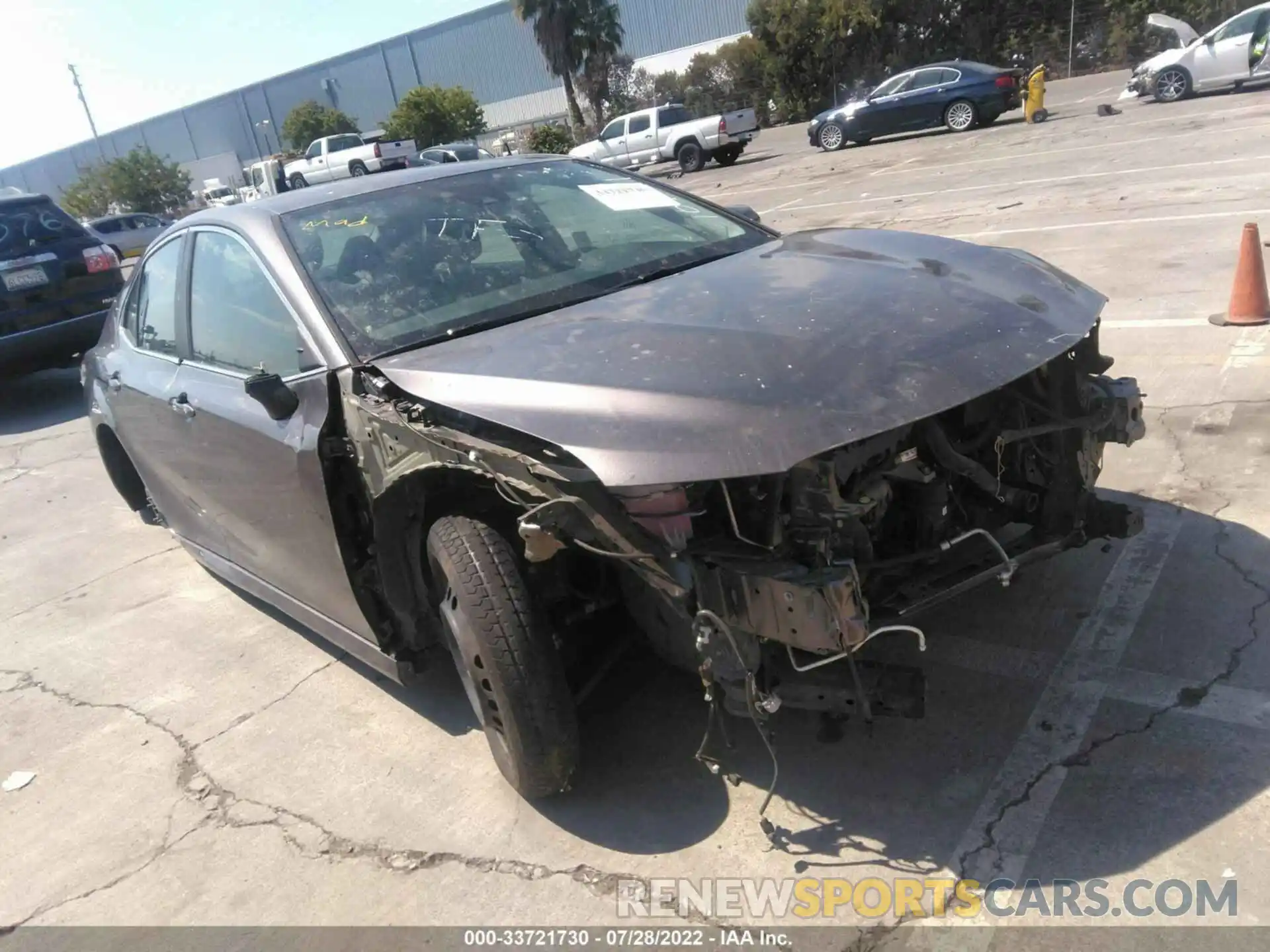 1 Photograph of a damaged car 4T1B11HK1KU204783 TOYOTA CAMRY 2019