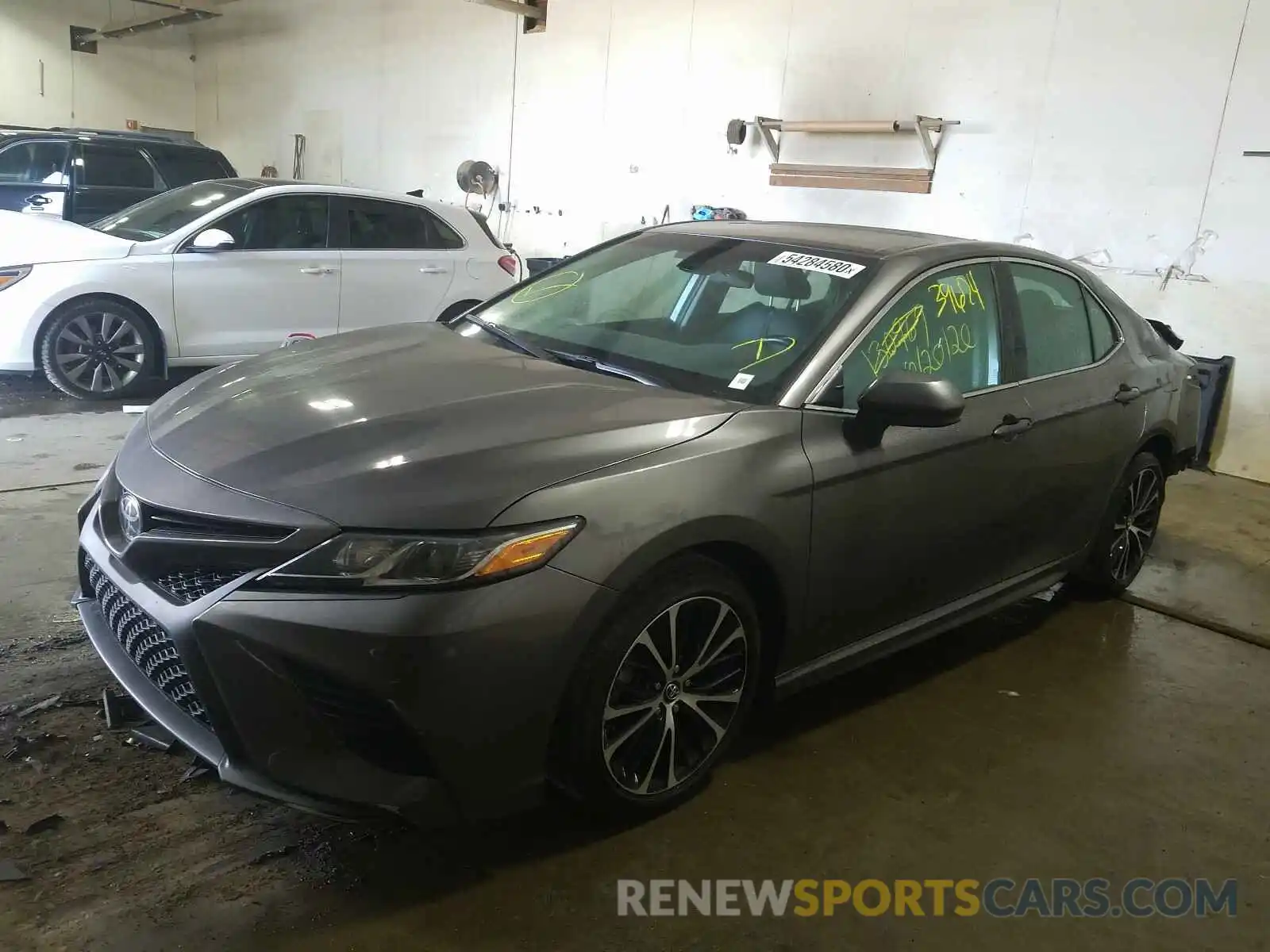 2 Photograph of a damaged car 4T1B11HK1KU204802 TOYOTA CAMRY 2019