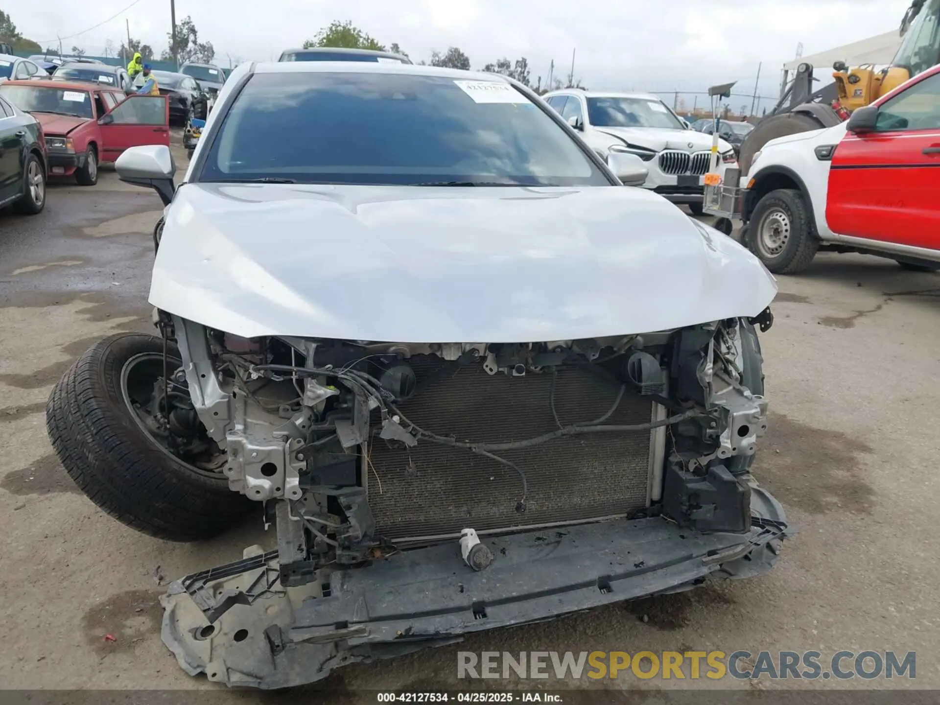 13 Photograph of a damaged car 4T1B11HK1KU205545 TOYOTA CAMRY 2019